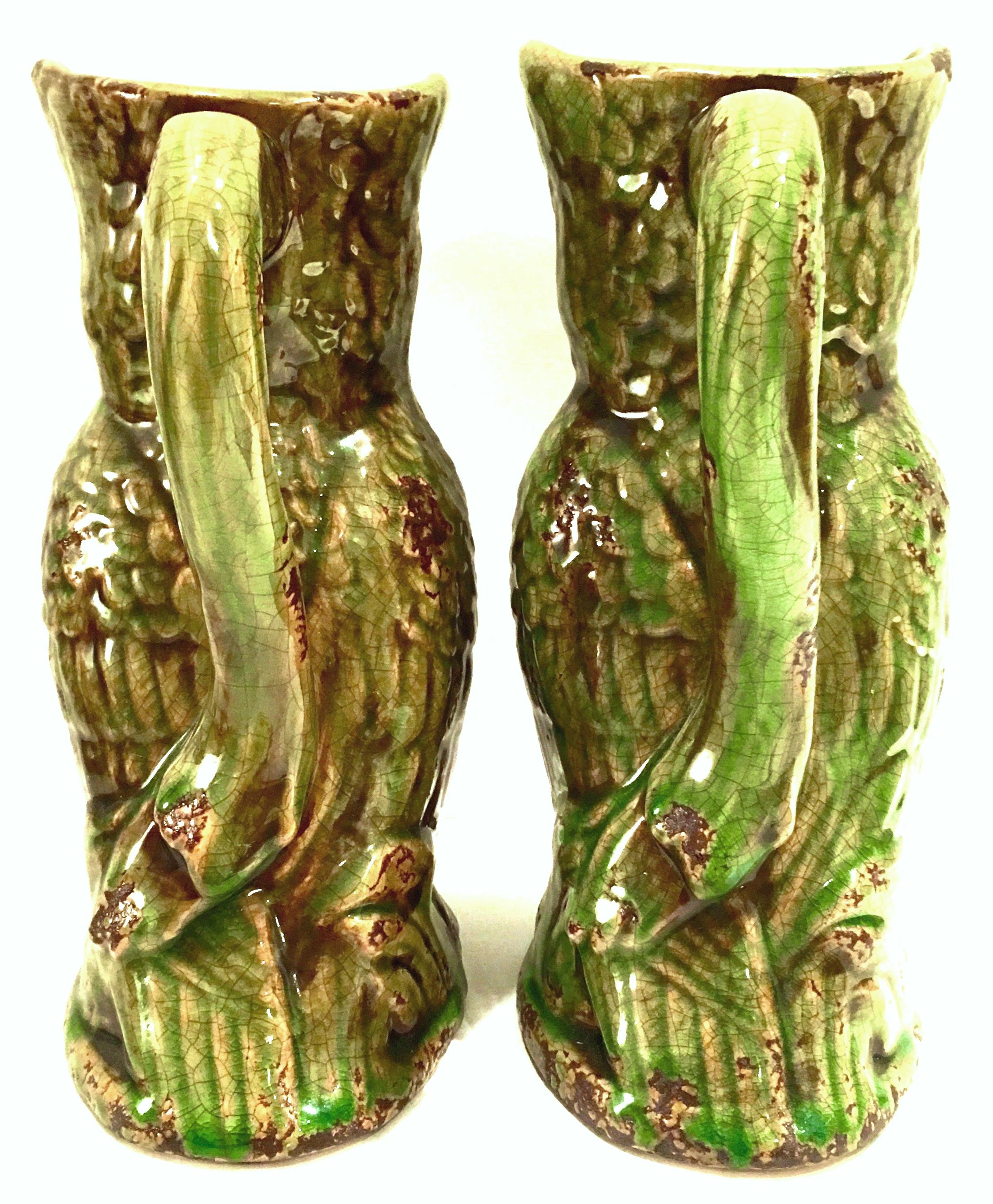 20th Century Pair of Ceramic Glaze Owl Beverage Pitchers In Good Condition For Sale In West Palm Beach, FL