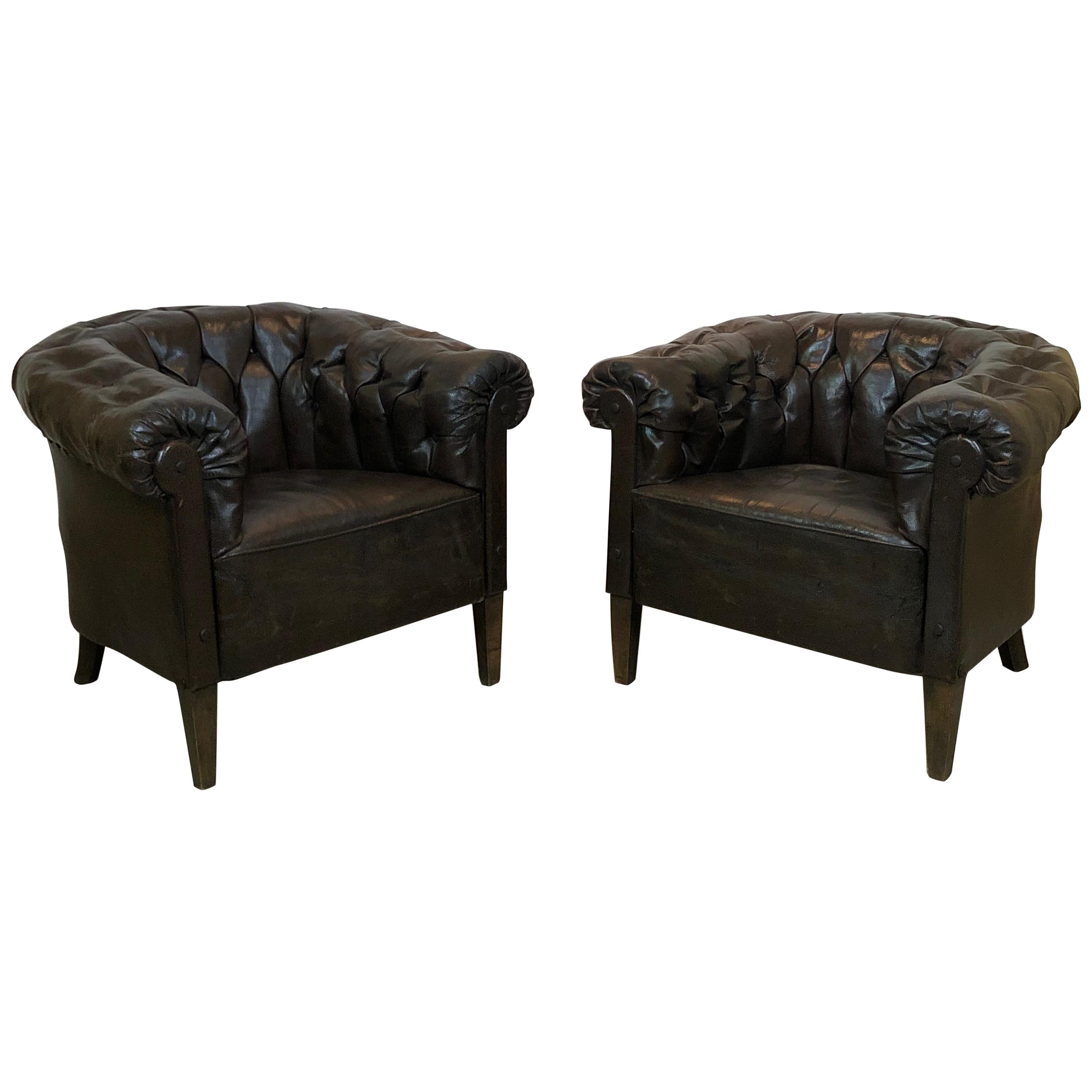 20th Century Pair of Chesterfield Cockpit Chairs For Sale
