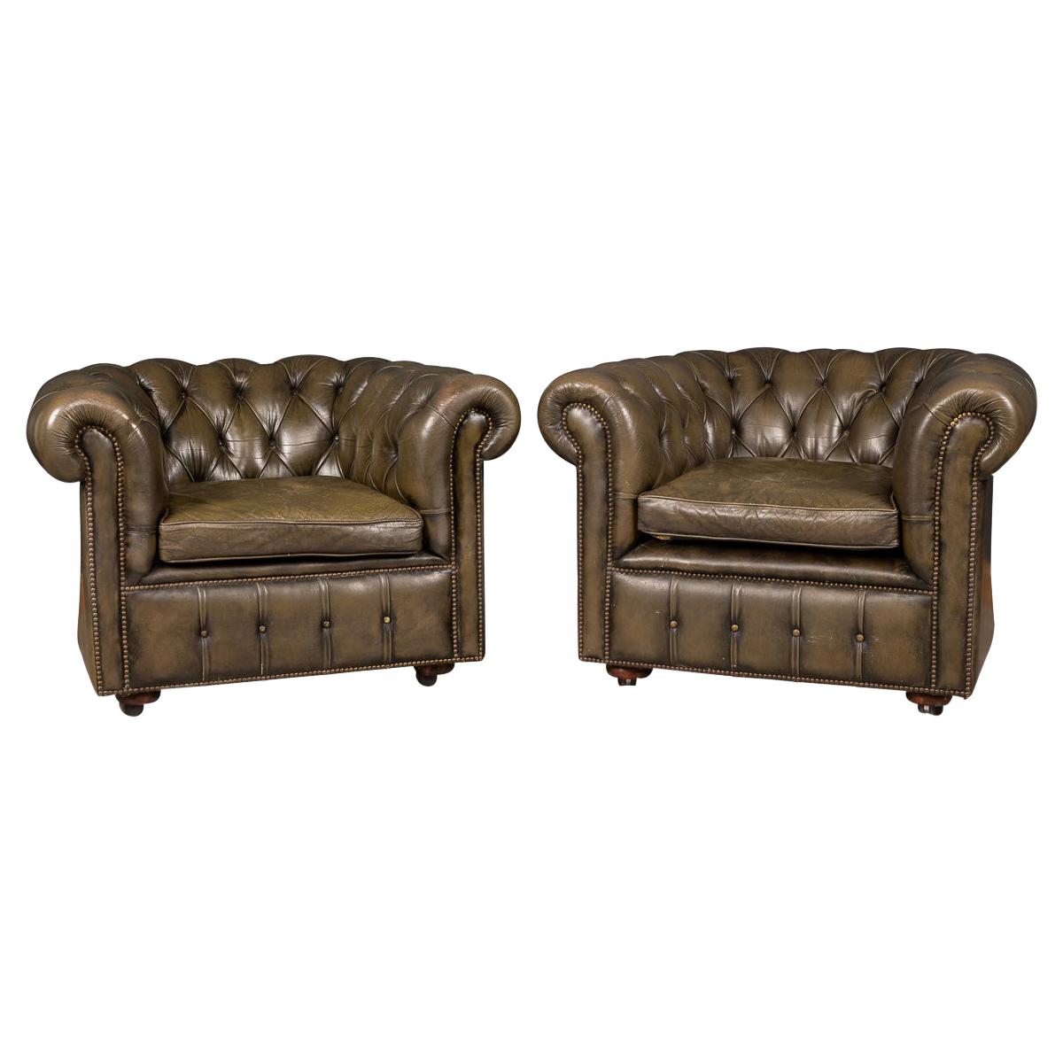 20th Century Pair of Chesterfield Leather Armchairs, circa 1970