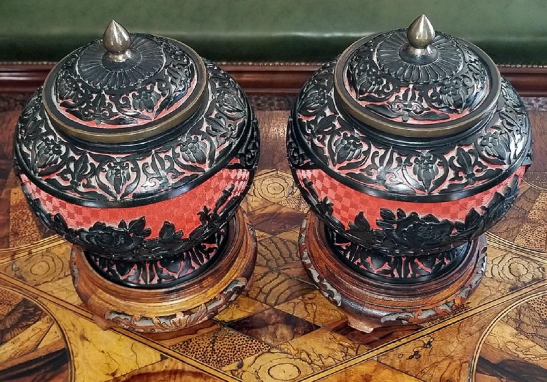 Chinese Export 20th Century Pair of Chinese Cinnabar and Enamel Lidded Urns on Stand