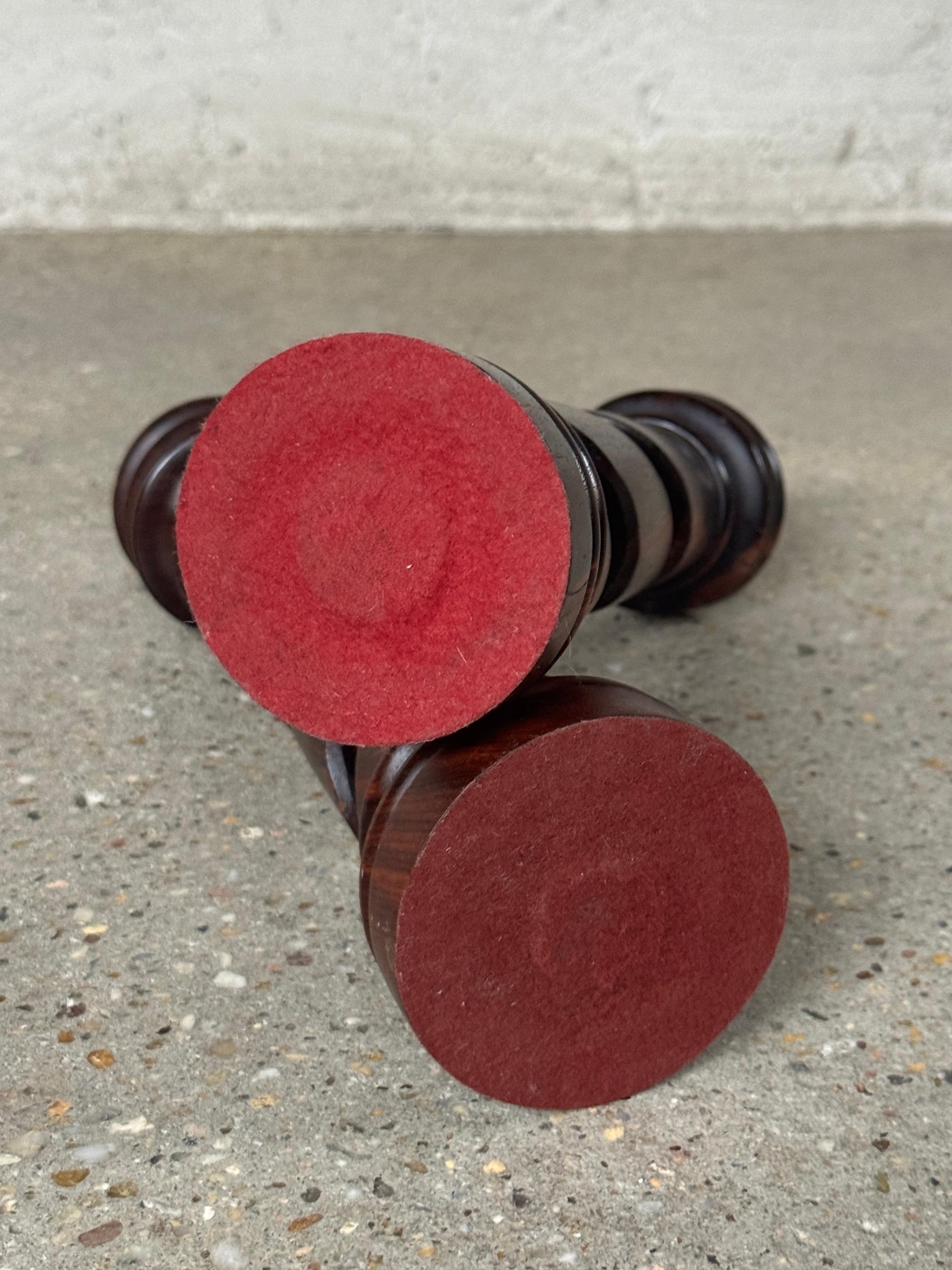 Coppia di candelieri classici in Wood ritorto del XX secolo in vendita 9