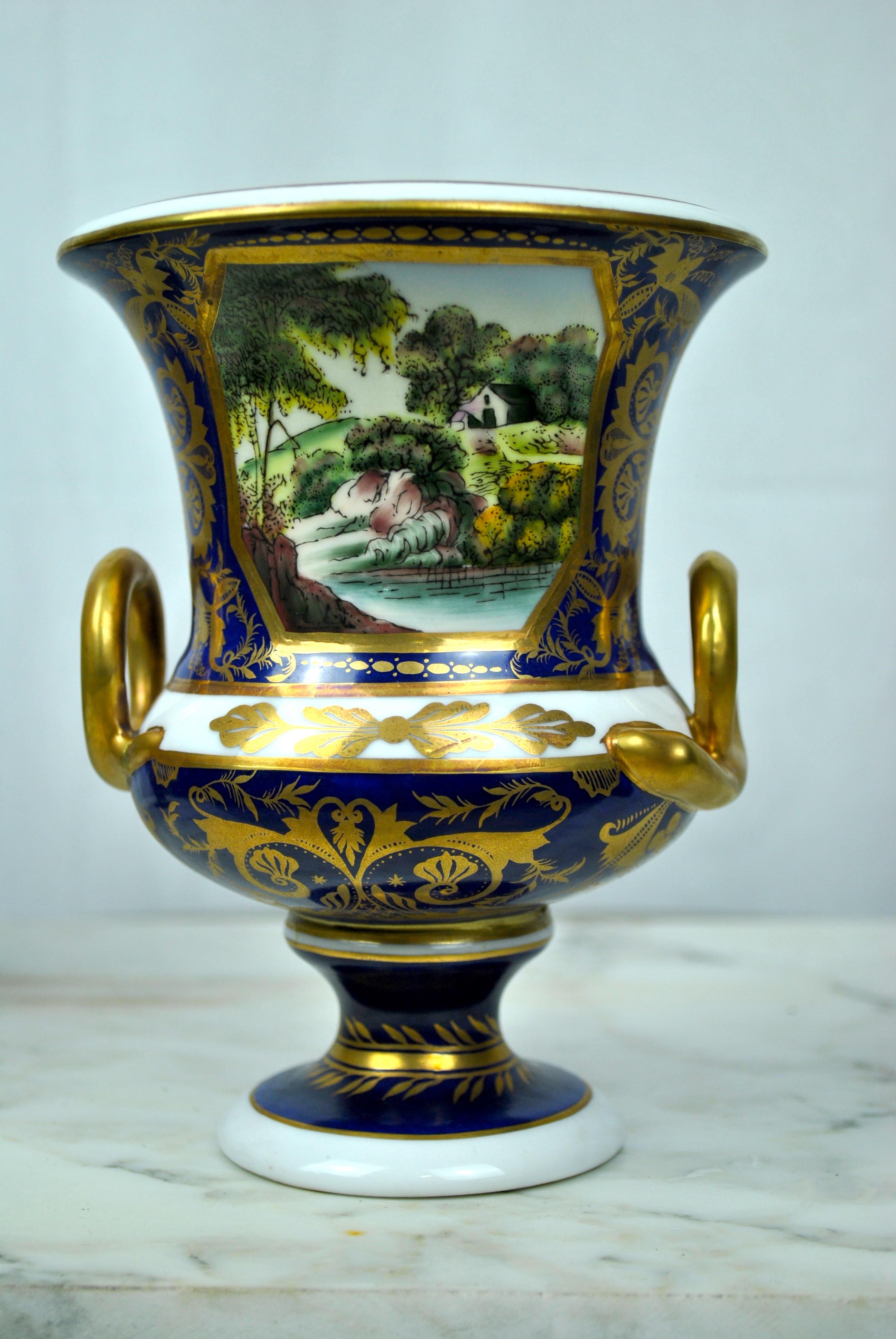 Hand-Painted 20th Century Pair of Deep Blue and Gold Hand Painted Guilt Sieve Vases For Sale