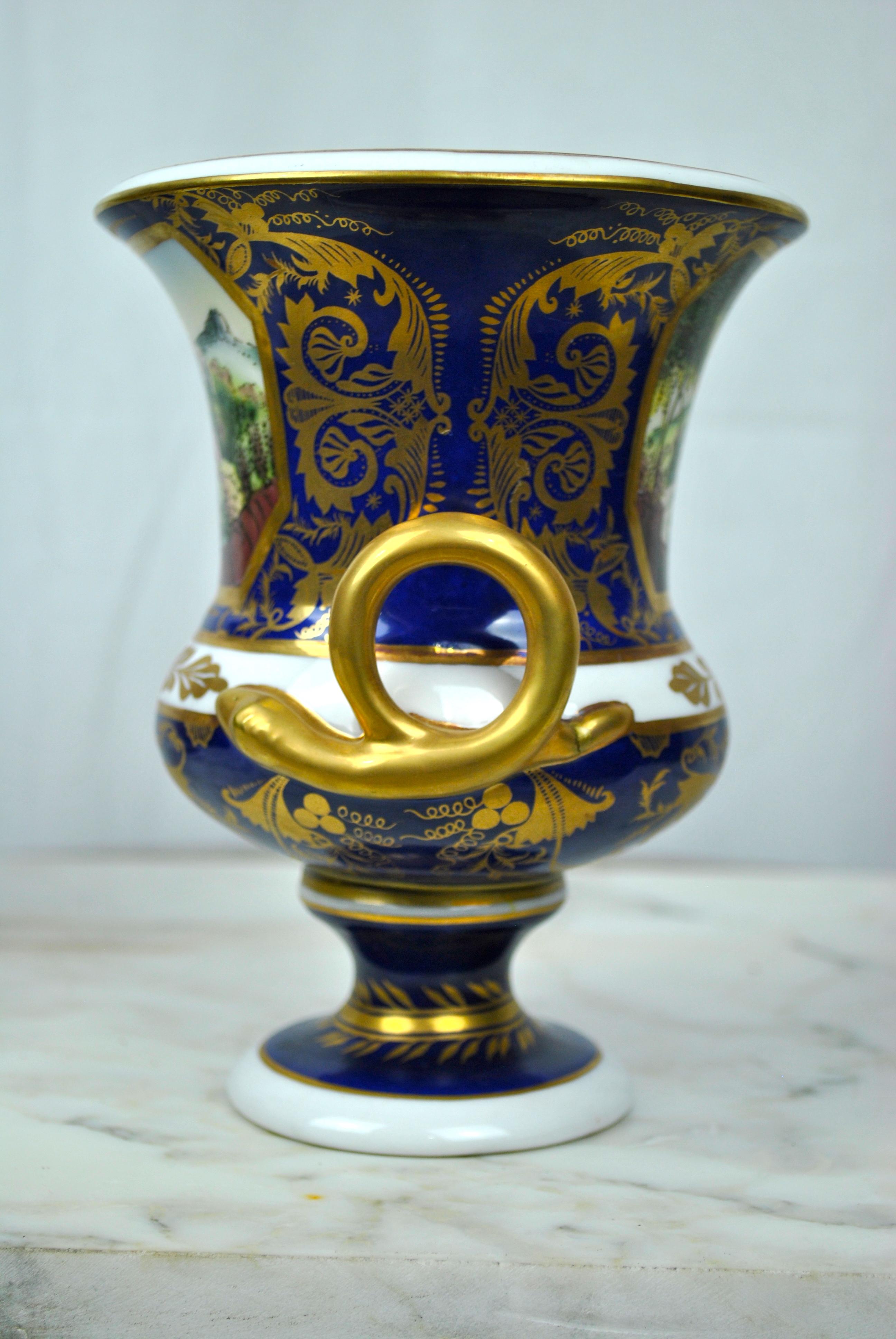 20th Century Pair of Deep Blue and Gold Hand Painted Guilt Sieve Vases In Good Condition For Sale In London, GB