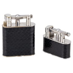 Coppia di accendini da tavolo Dunhill "Giant" e "Half Giant" del XX secolo C.C.