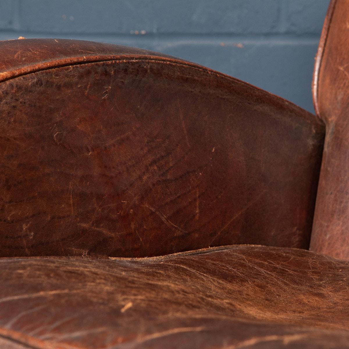 20th Century Pair of Dutch Leather Club Chairs For Sale 11