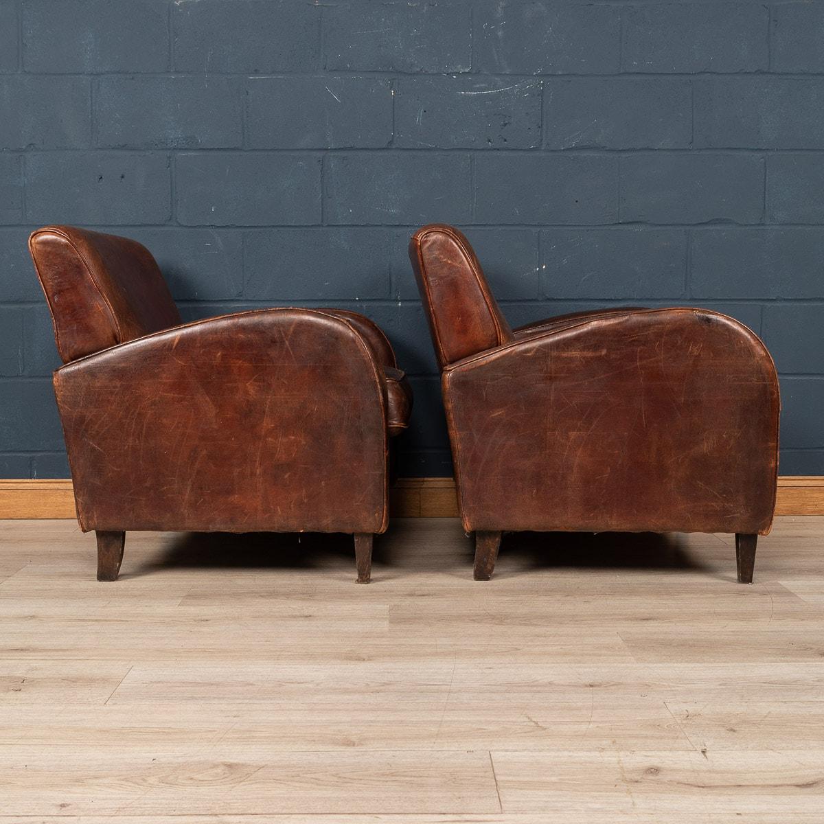20th Century Pair of Dutch Leather Club Chairs In Good Condition For Sale In Royal Tunbridge Wells, Kent
