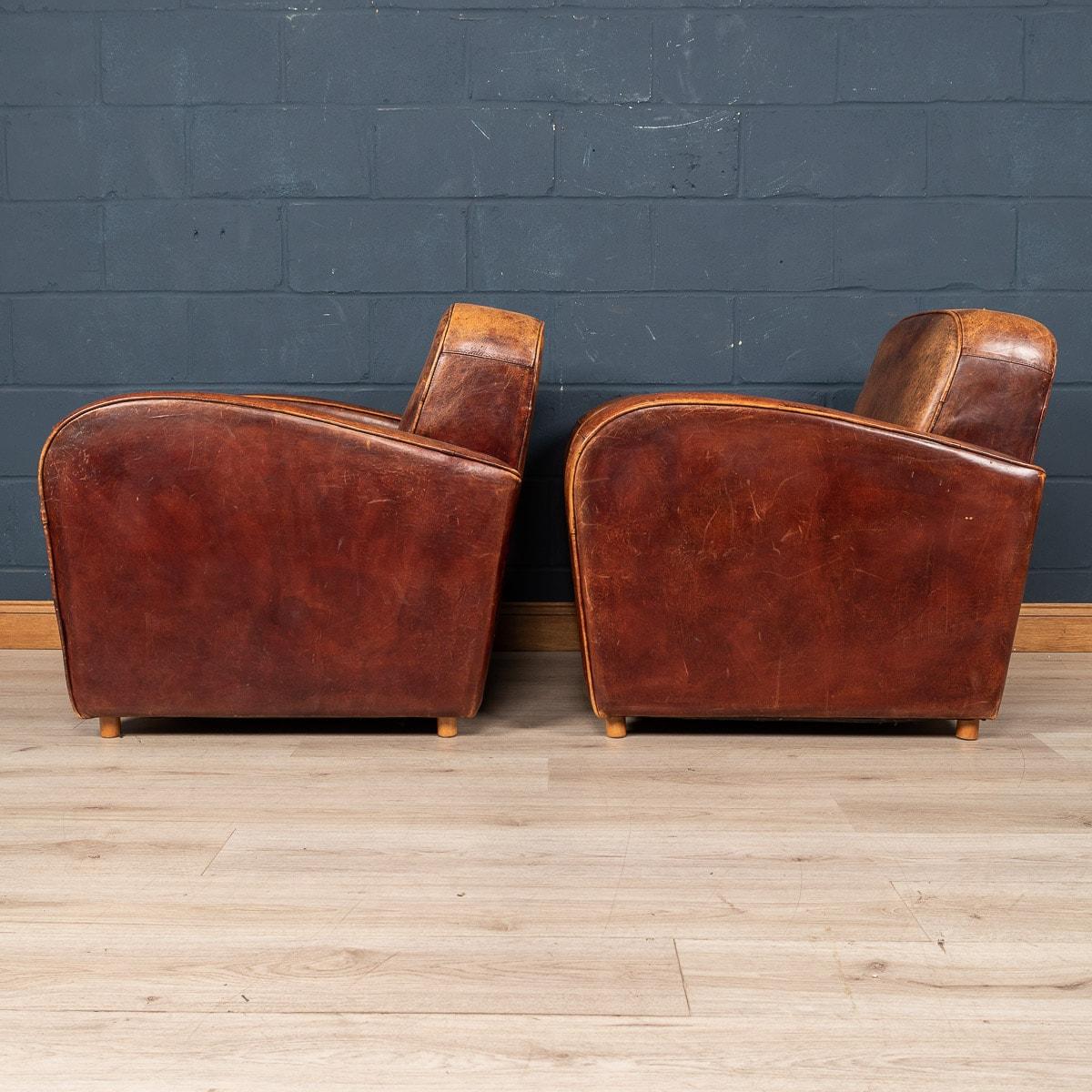 20th Century Pair of Dutch Leather Club Chairs 1