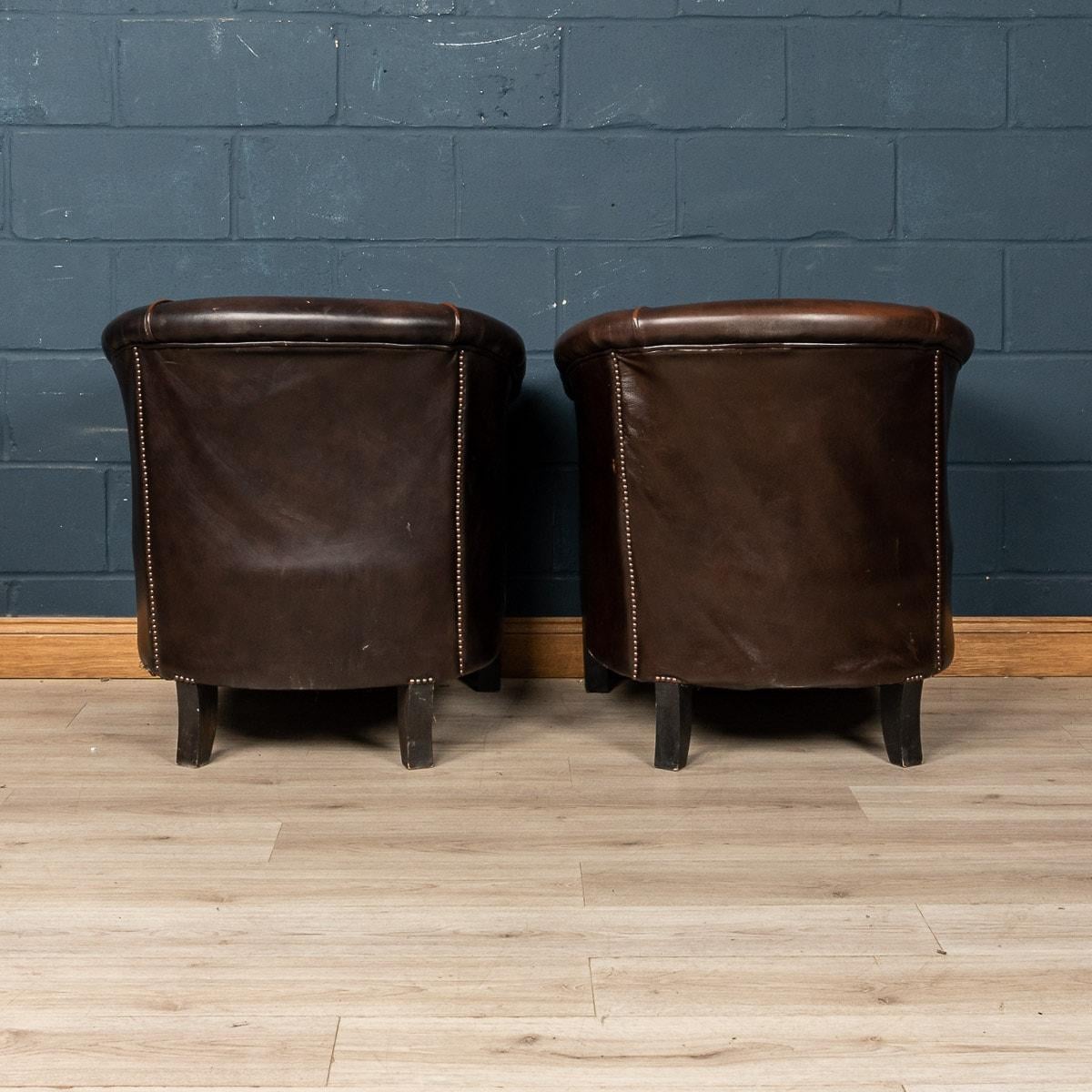 20th Century Pair of Dutch Leather Club Chairs 1