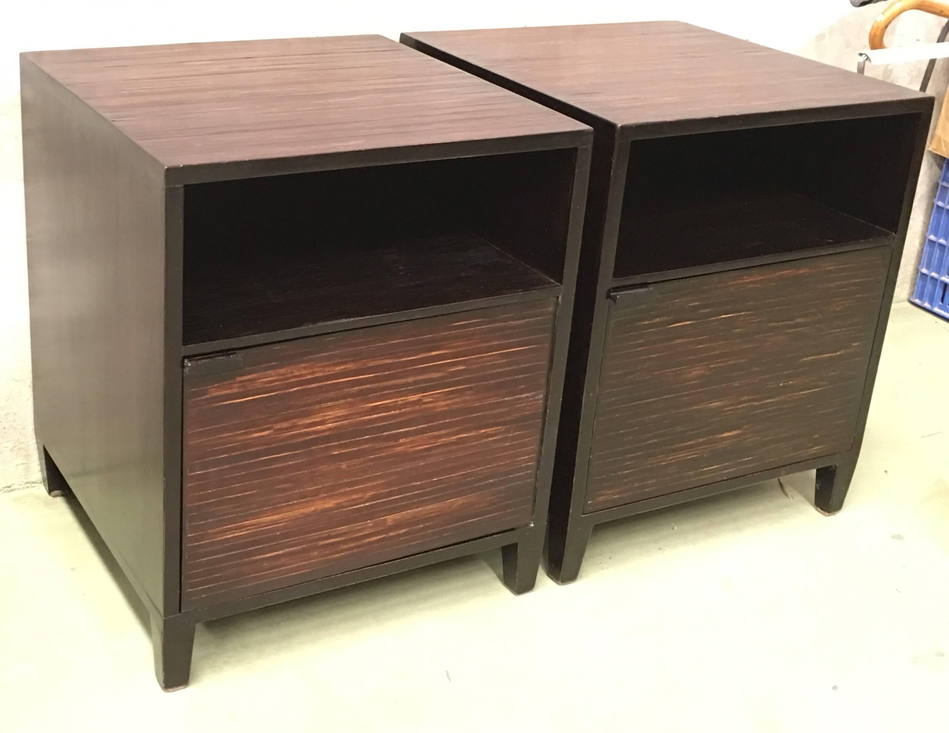 Wood 20th Century Pair of Ebonized Macassar Nightstands or Side Tables with One Door For Sale