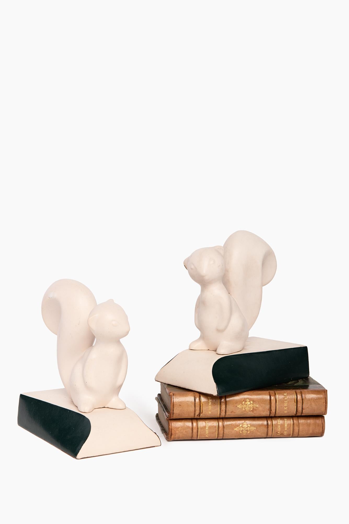 Other Art Deco Pair Of  Bookends In The Shape Of Squirrels In Porcelain Leather France