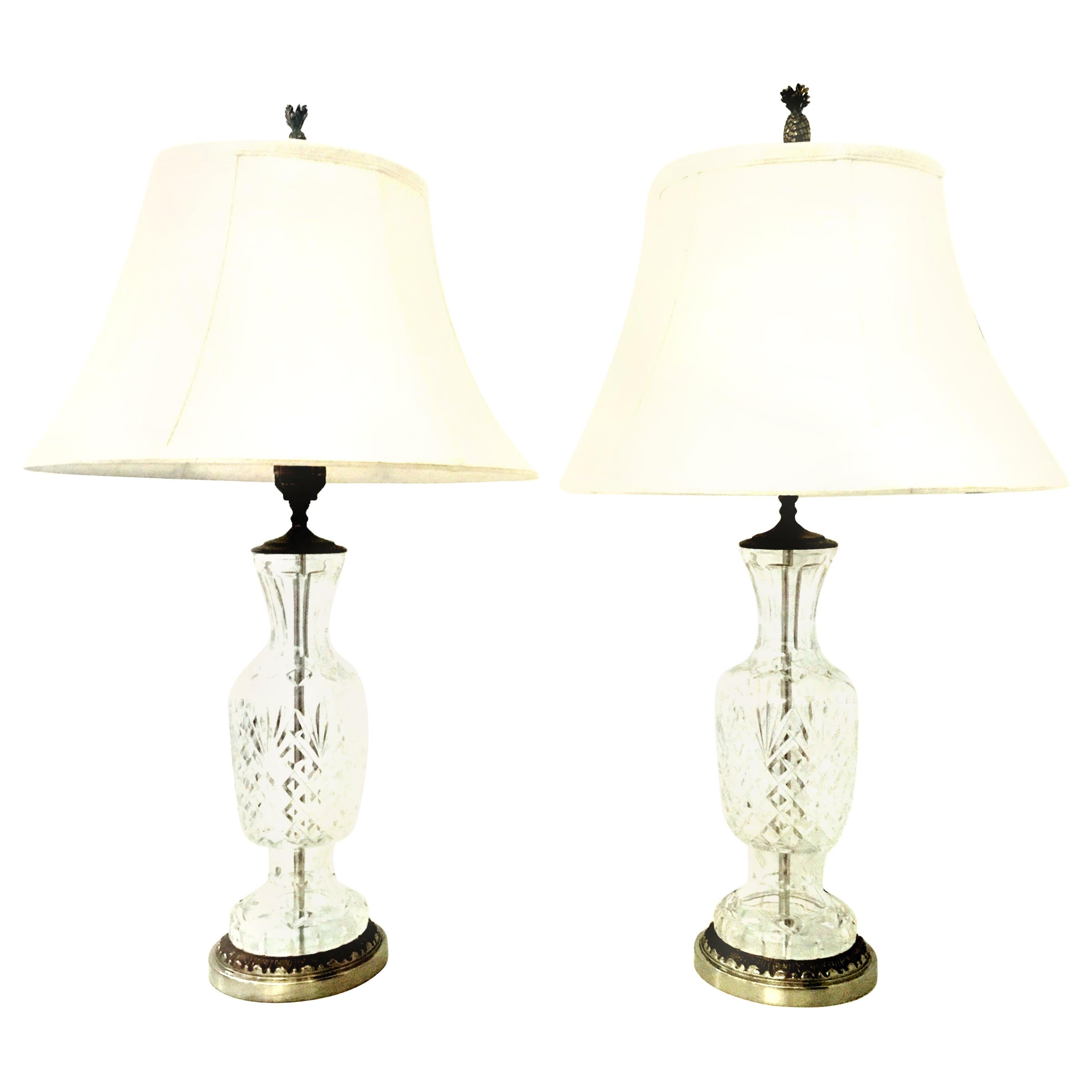 20th Century Pair of French Cut Crystal and Brass Table Lamps Set of 2 For Sale