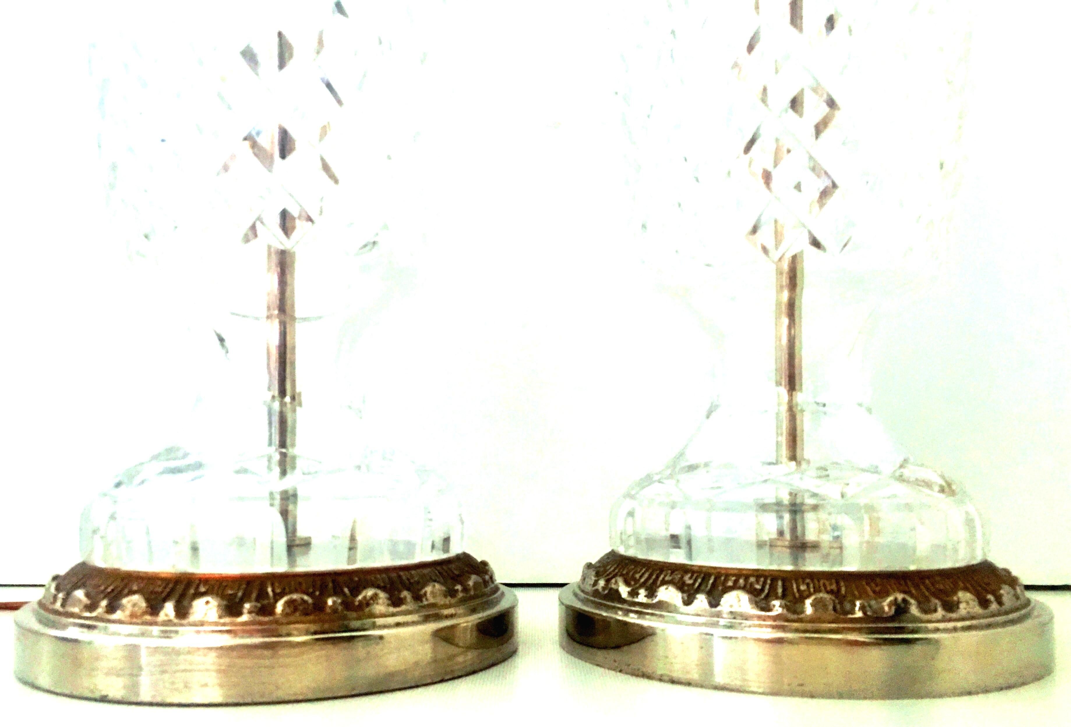 20th Century Pair of French Cut Crystal and Brass Table Lamps Set of 2 For Sale 2