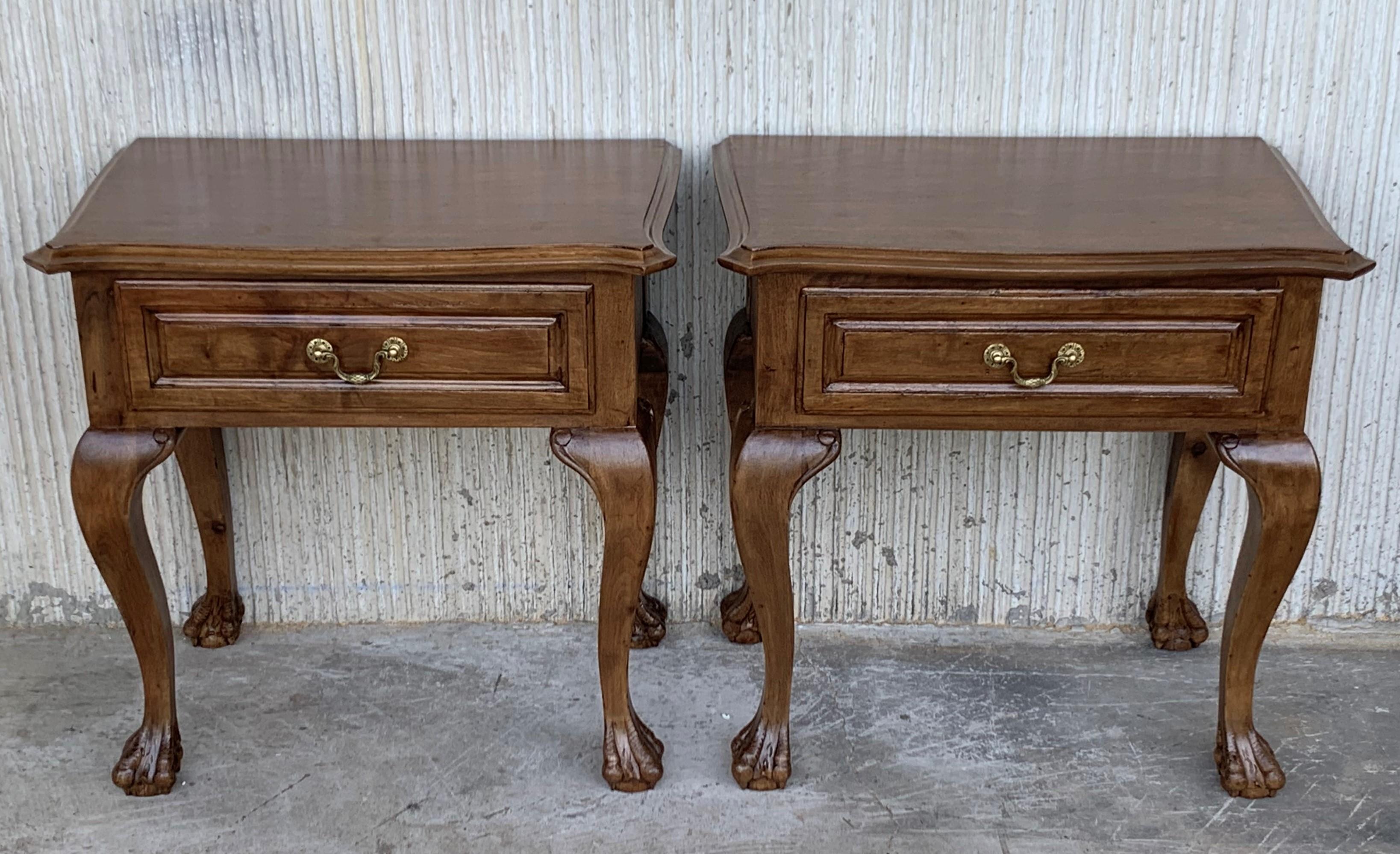 20th century pair of French nightstands with one drawer and bronze hardware
Recently restored.