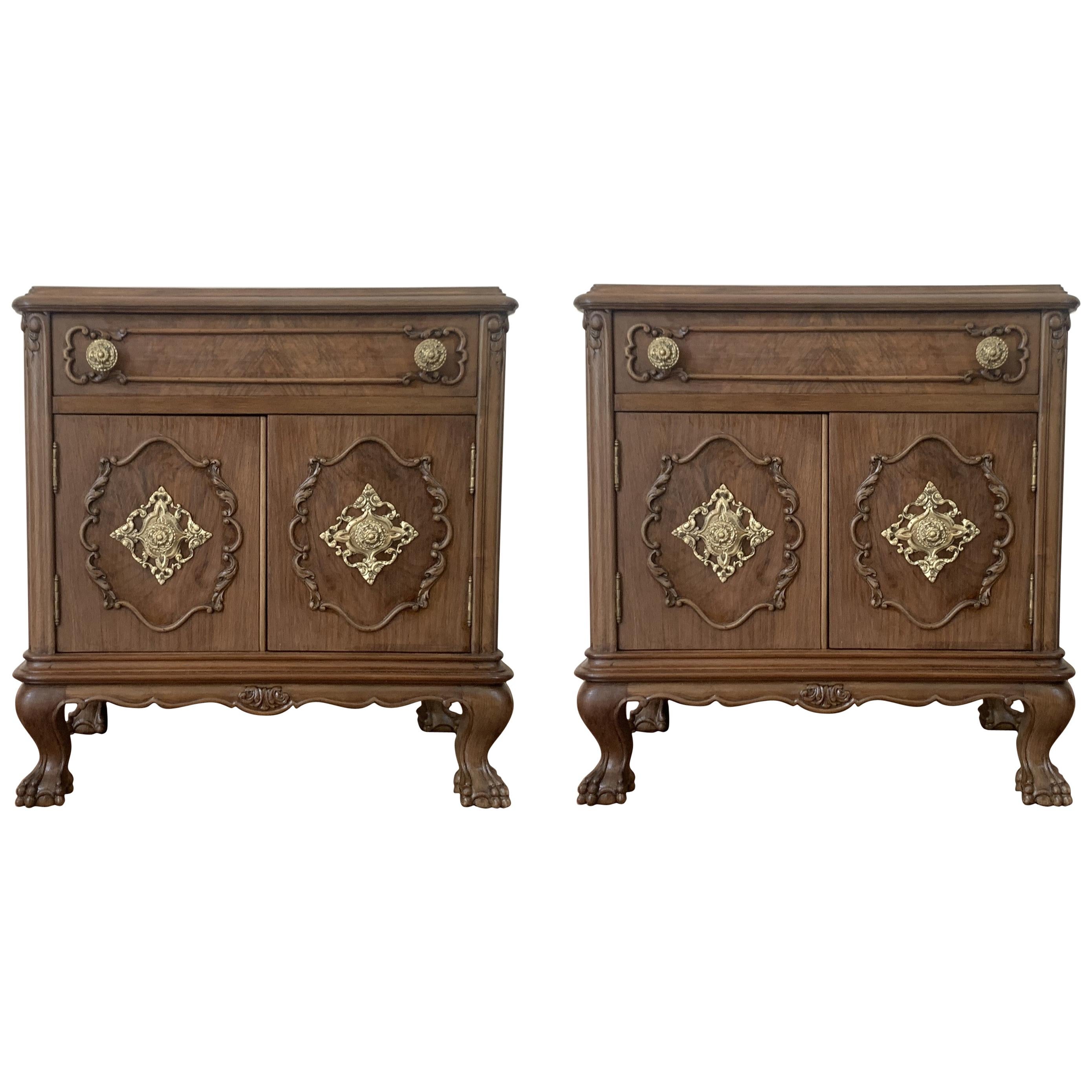 20th Century Pair of French Nightstands with One Drawer and Doors and Claw Feet