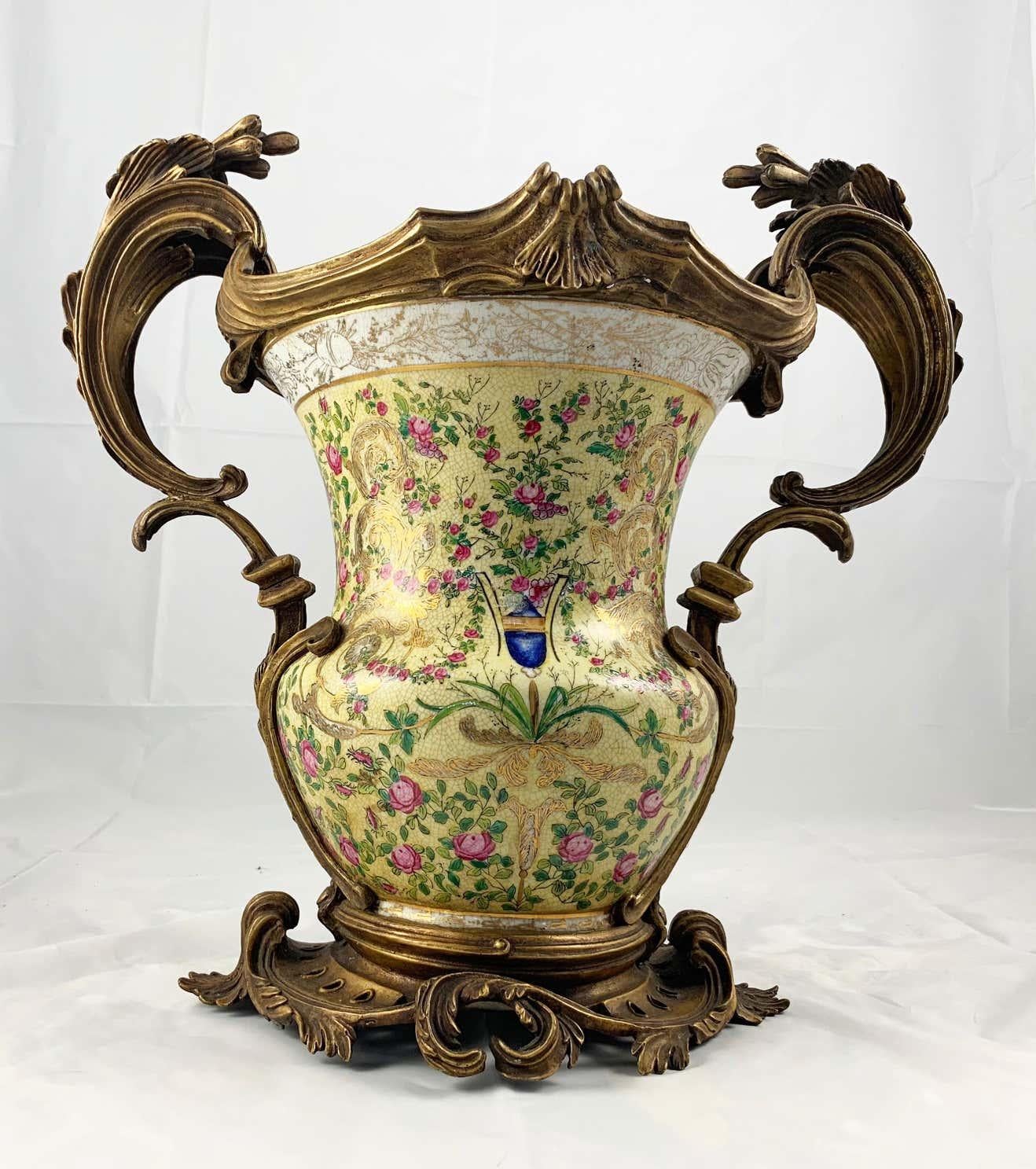 20th Century Pair of French Porcelain and Ormolu-Mounted Twin Handled Urns For Sale 2