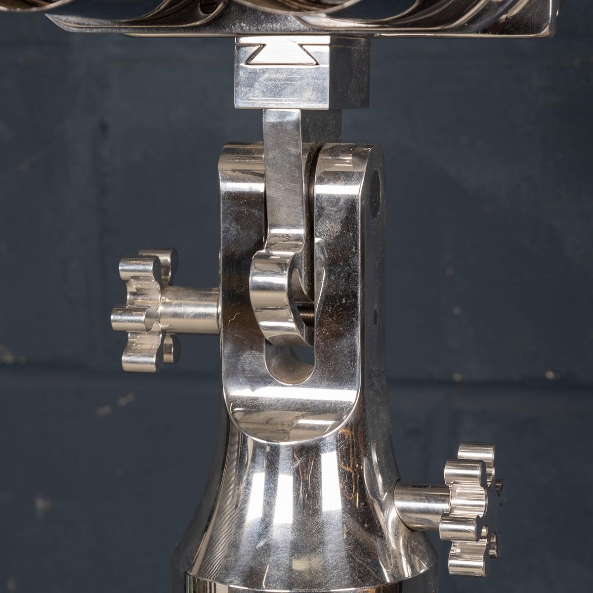 Coppia di binocoli antiaerei tedeschi del XX secolo, c.1940 in vendita 4