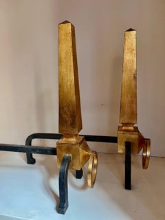 20. Jahrhundert Paar vergoldete und geschwärzte schmiedeeiserne Andirons