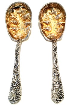 Paire de cuillères de service en métal argenté Godinger pour Neiman Marcus du 20ème siècle S/2