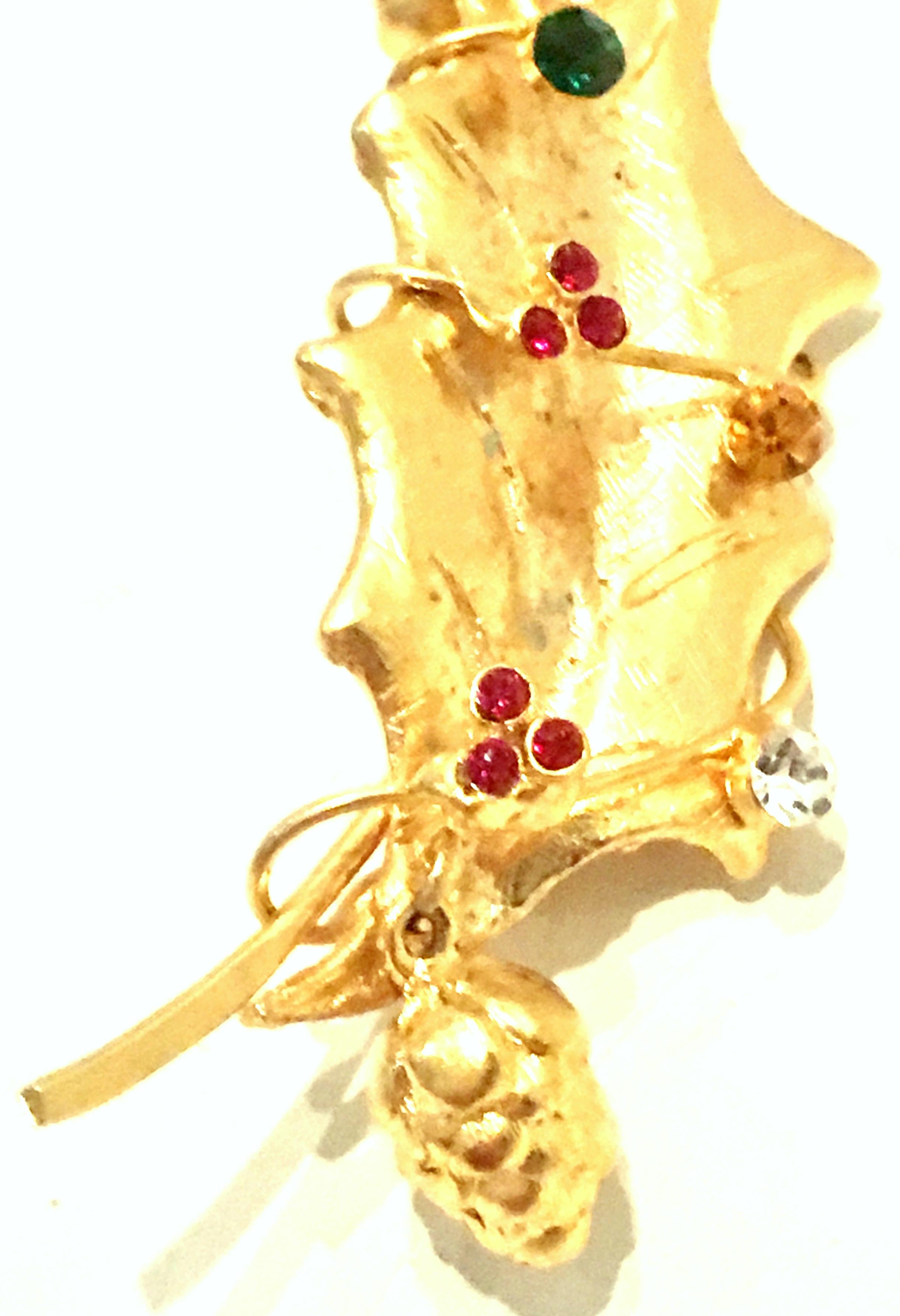 20th Century Pair of Gold & Austrian Crystal Christmas Brooch's Set Of Two  For Sale 6