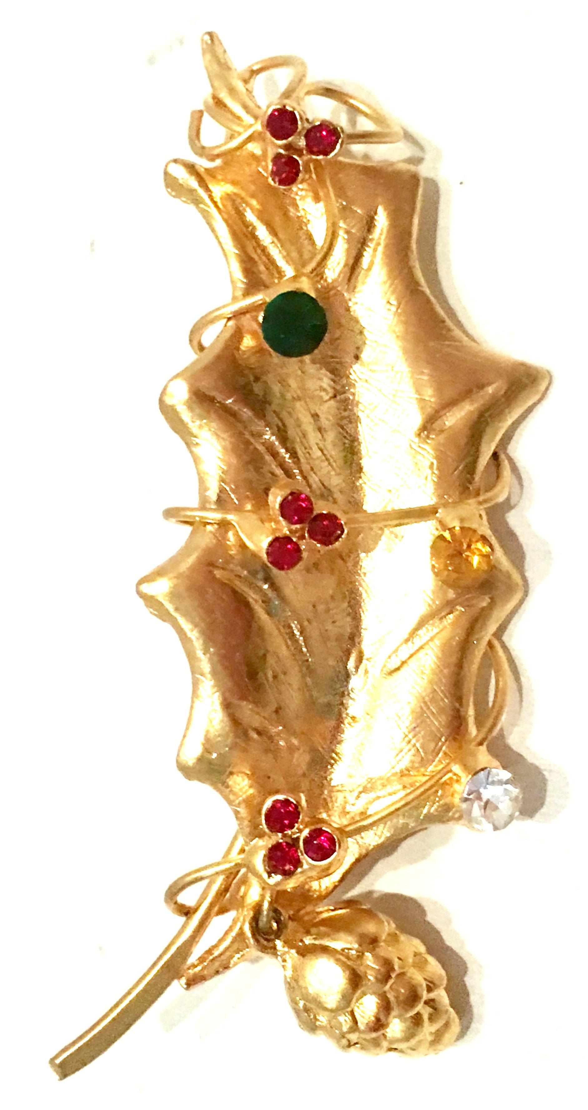20th Century Pair of Gold & Austrian Crystal Christmas Brooch's Set Of Two  For Sale 3