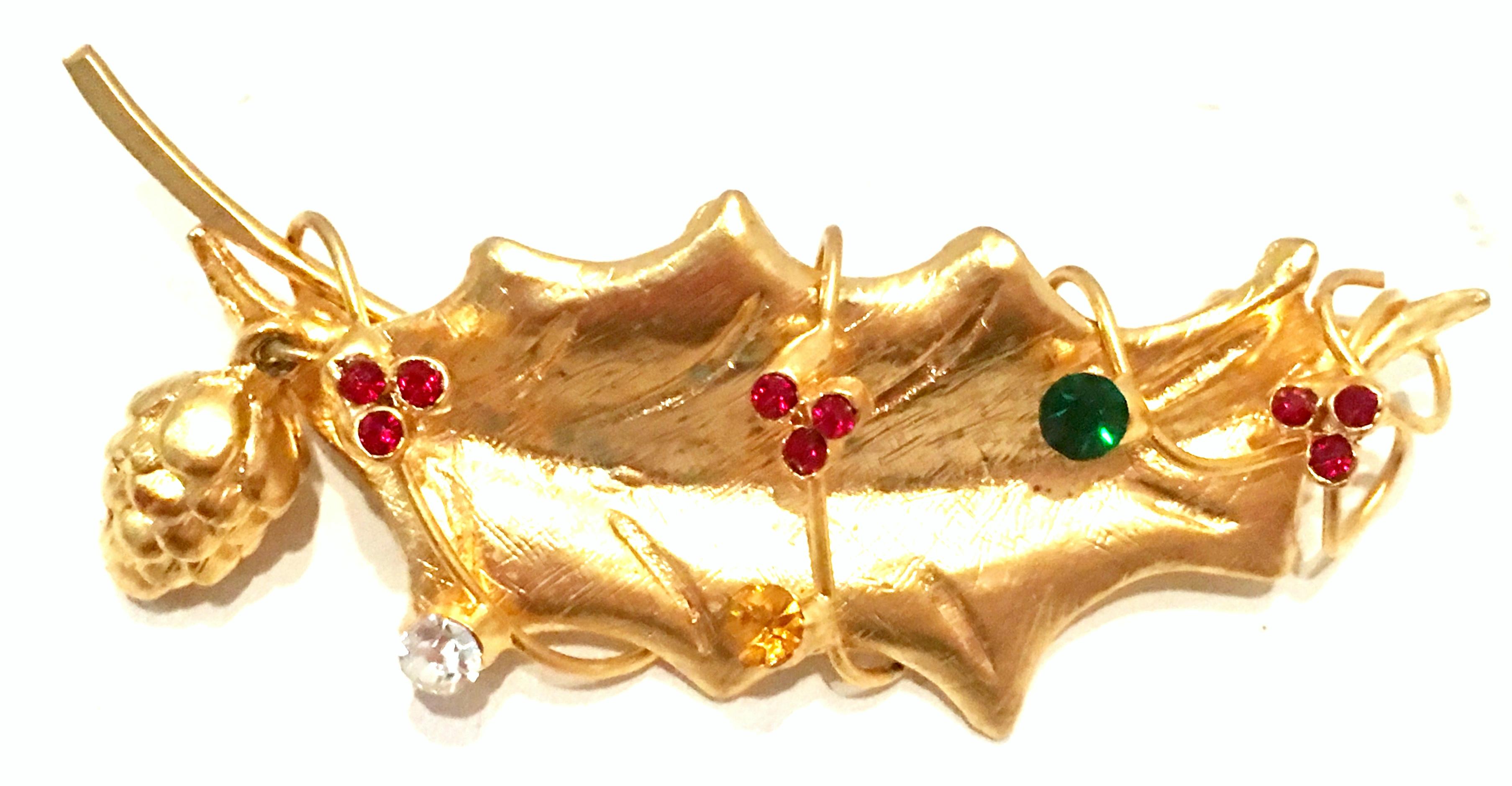 20th Century Pair of Gold & Austrian Crystal Christmas Brooch's Set Of Two  For Sale 4
