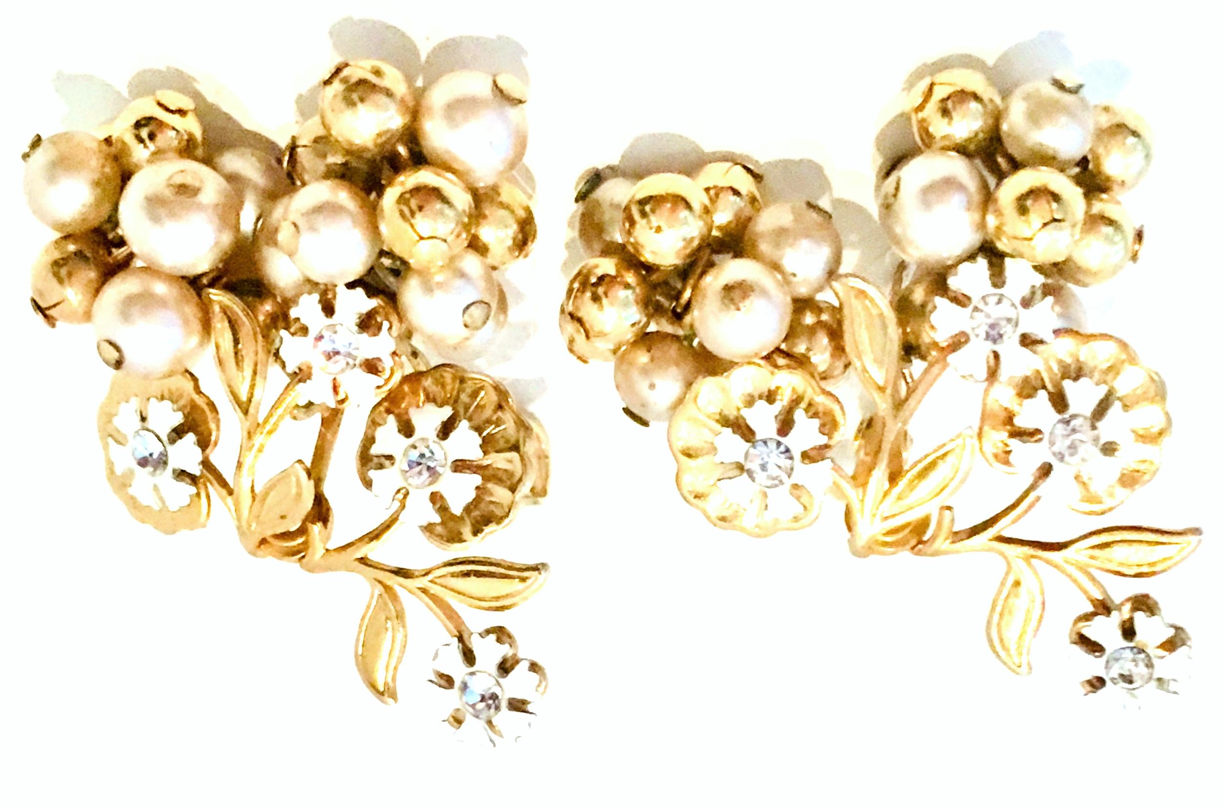 20th Century Pair Of Gold Enamel & Faux Pearl Dangle Floral Earrings For Sale 1