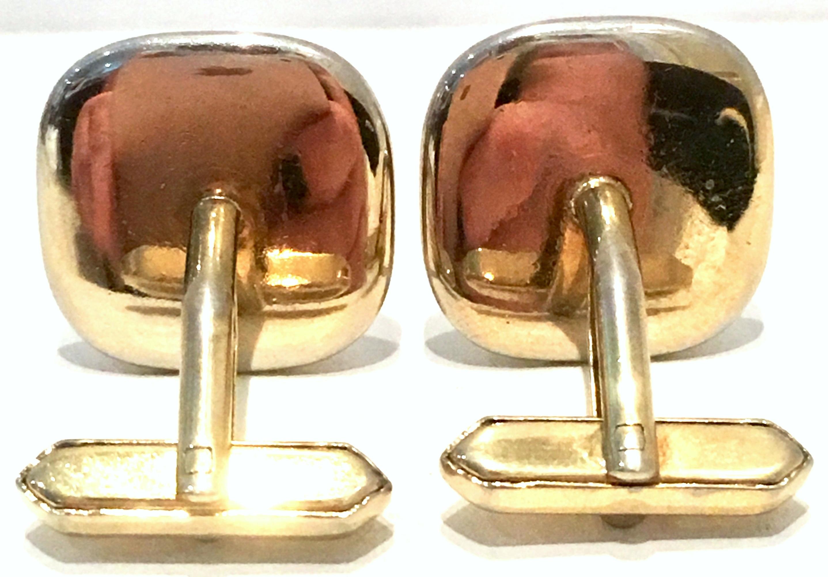 20th Century Pair Of Gold & Mother Of Pearl Cufflinks 5