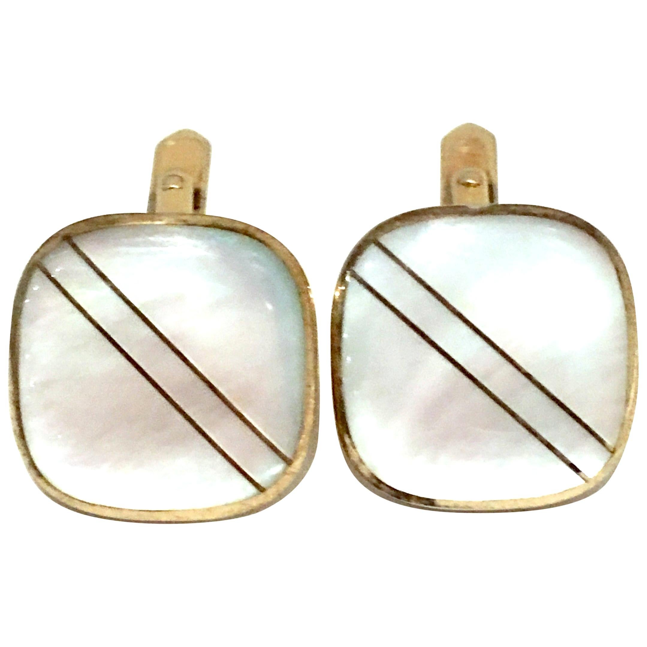 20th Century Pair Of Gold & Mother Of Pearl Cufflinks For Sale