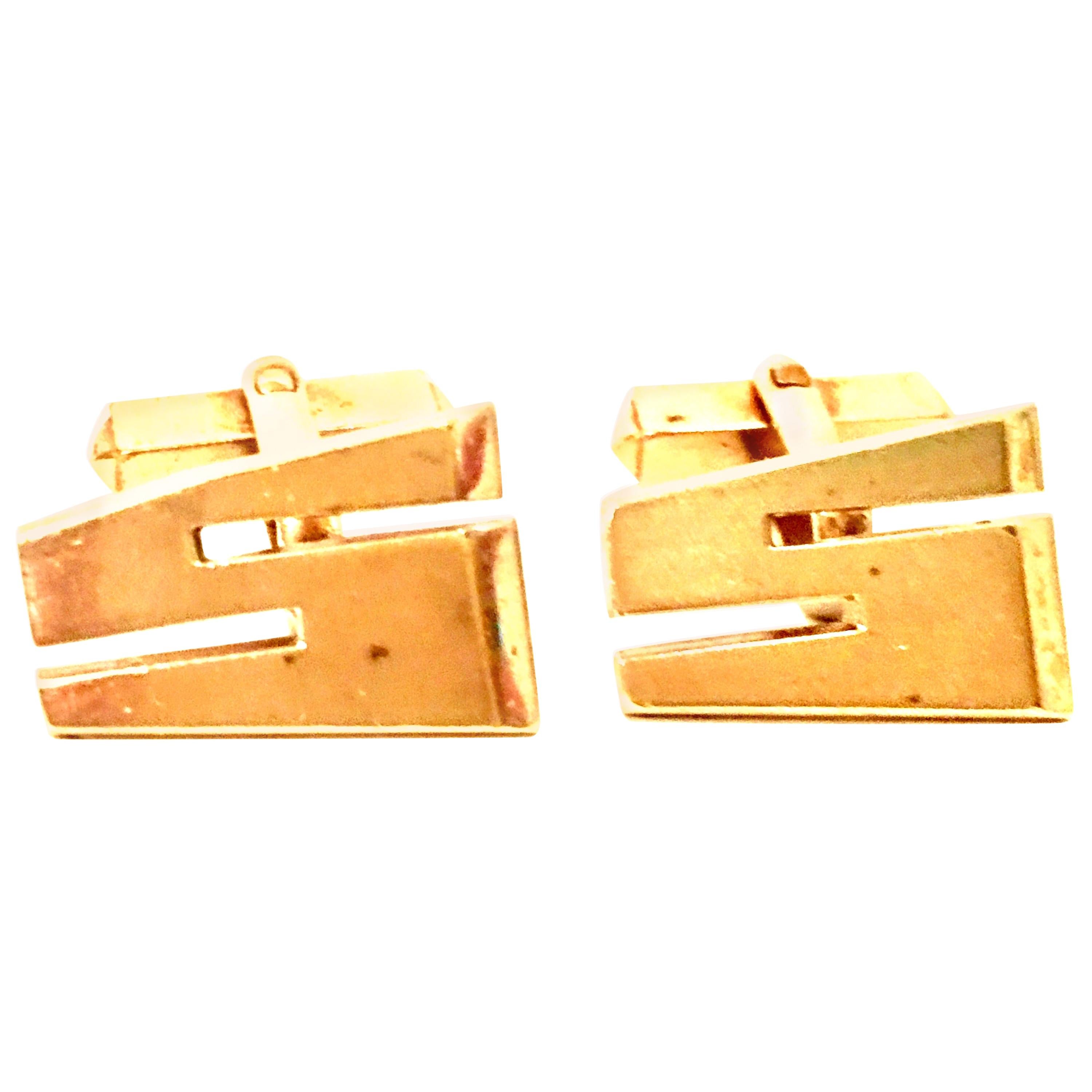 20th Century Pair Of Gold Plate "S" Cufflinks By, Swank For Sale