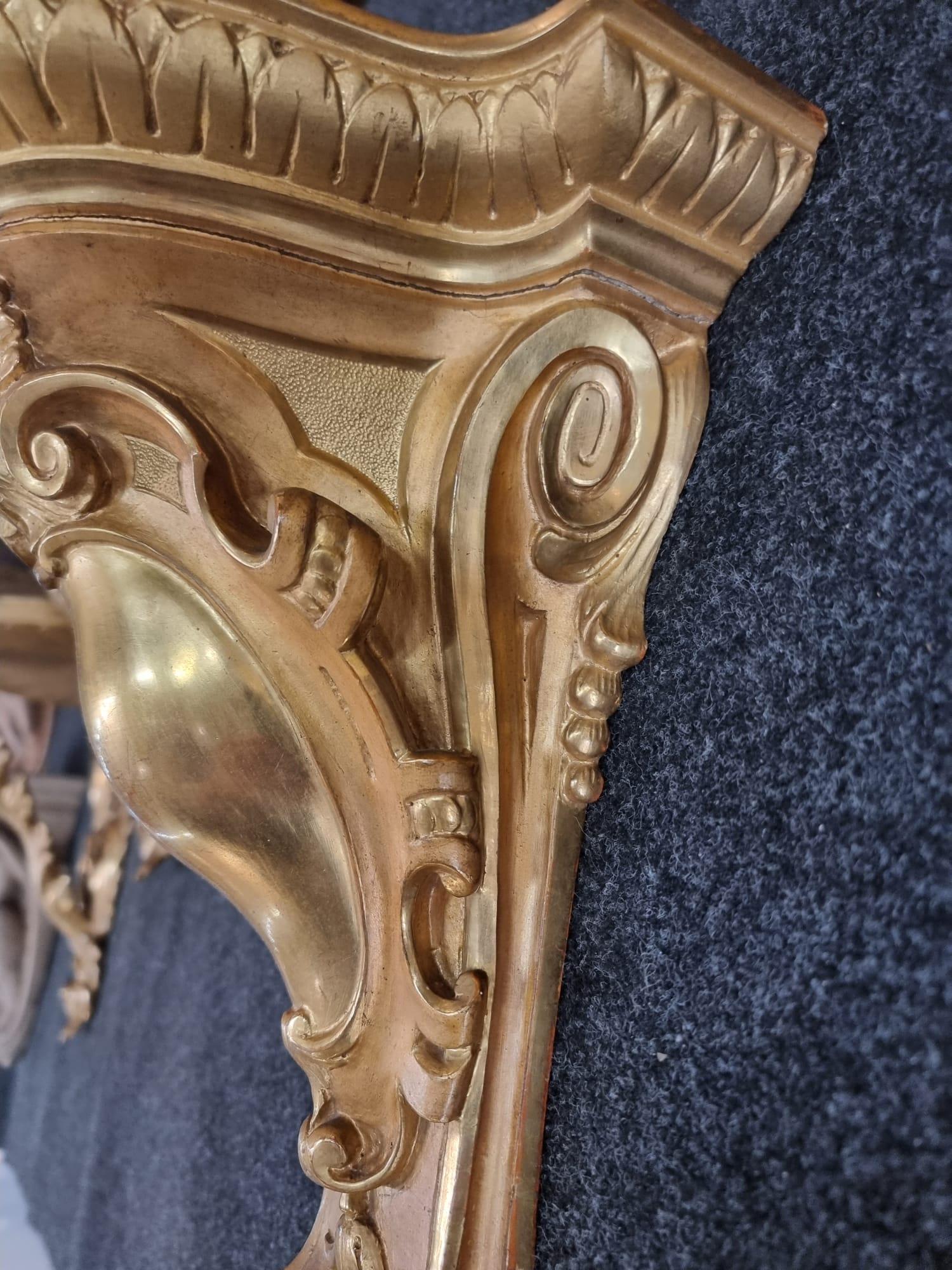 19th century pair of golden shelves For Sale 2