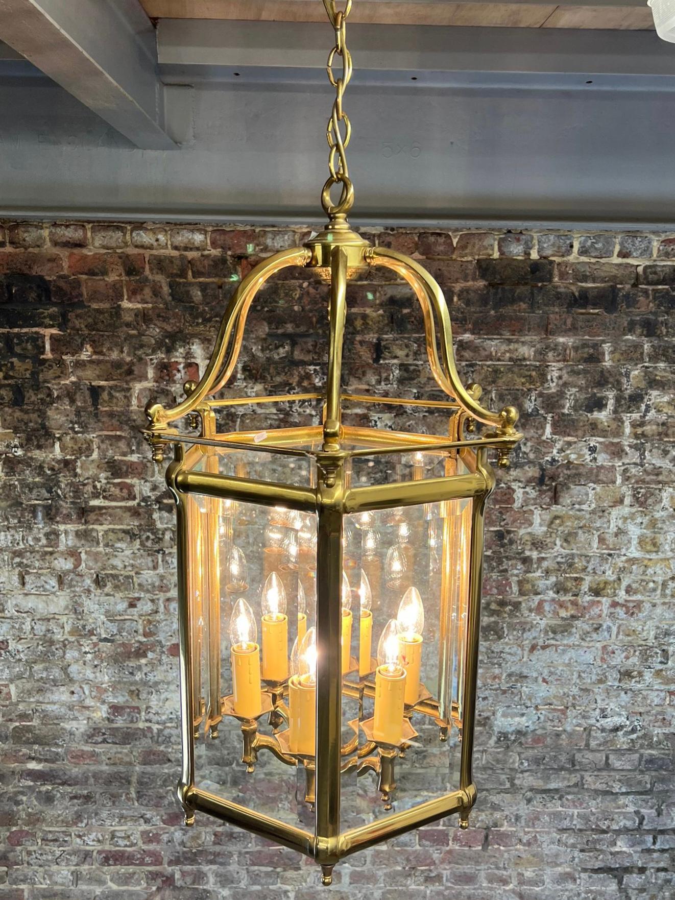 20th Century Pair Of Hexangonal Shaped Brass Roof Hung Lanterns  For Sale 3