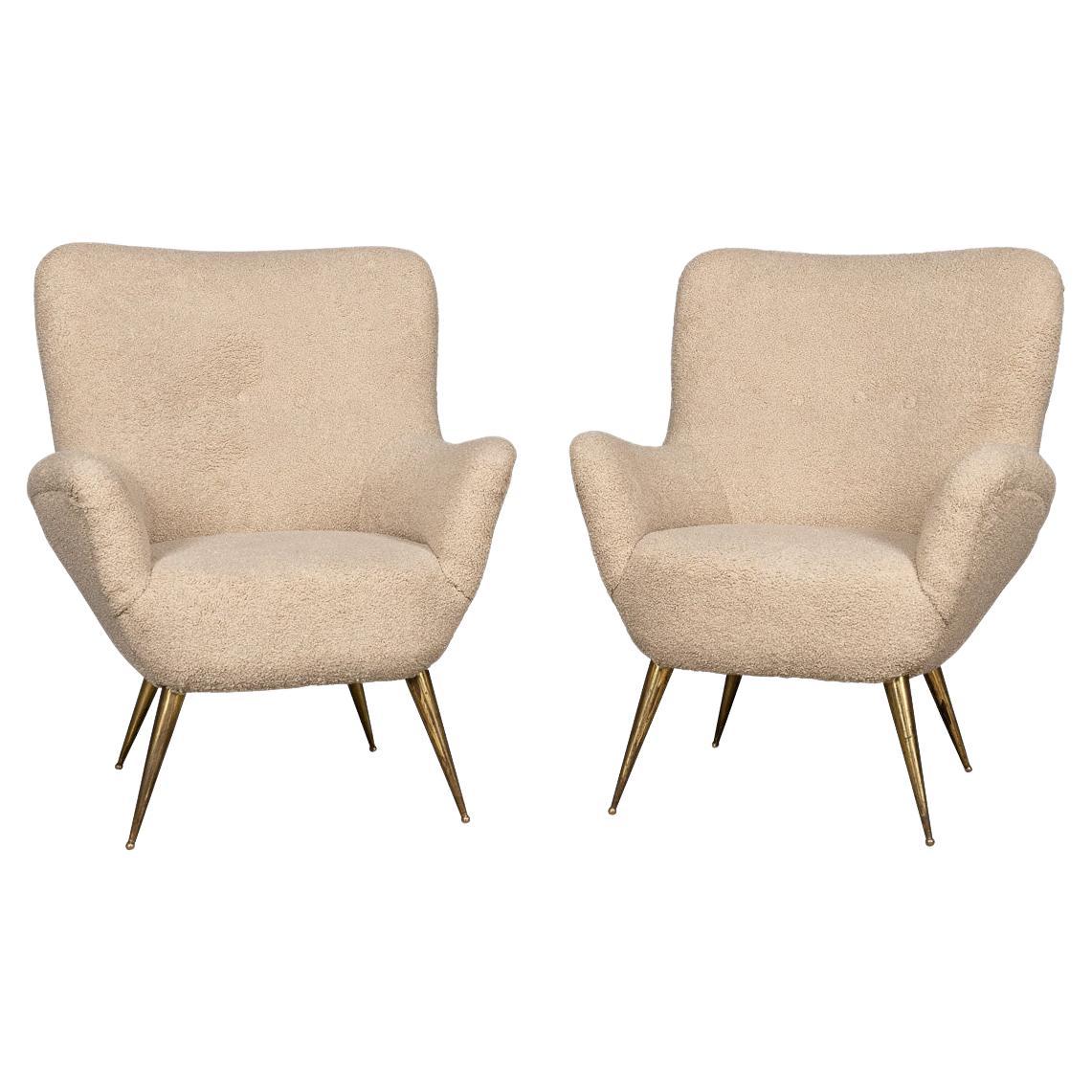 20th Century Pair Of Italian Armchairs In Cream Boucle, c.1950 For Sale