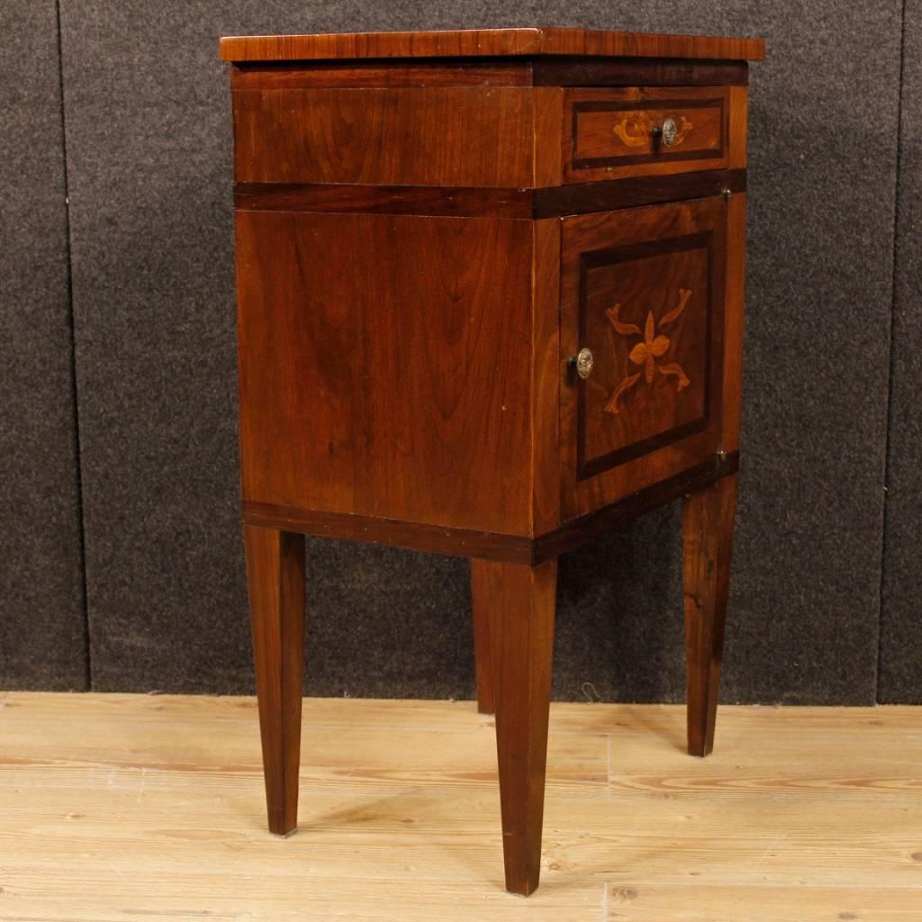 20th Century Pair of Italian Inlaid Wooden Bedside Tables in Louis XVI Style 3