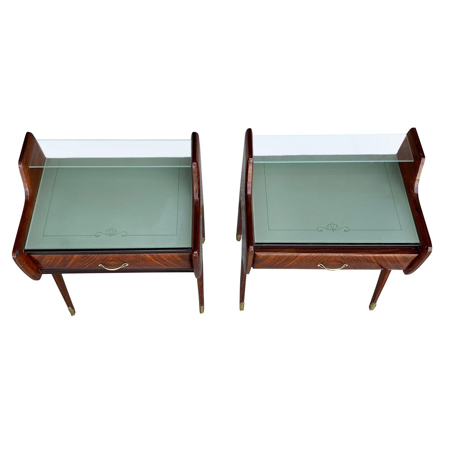 Hand-Carved 20th Century Pair of Italian Nightstands, Rosewood Side Tables by Paolo Buffa