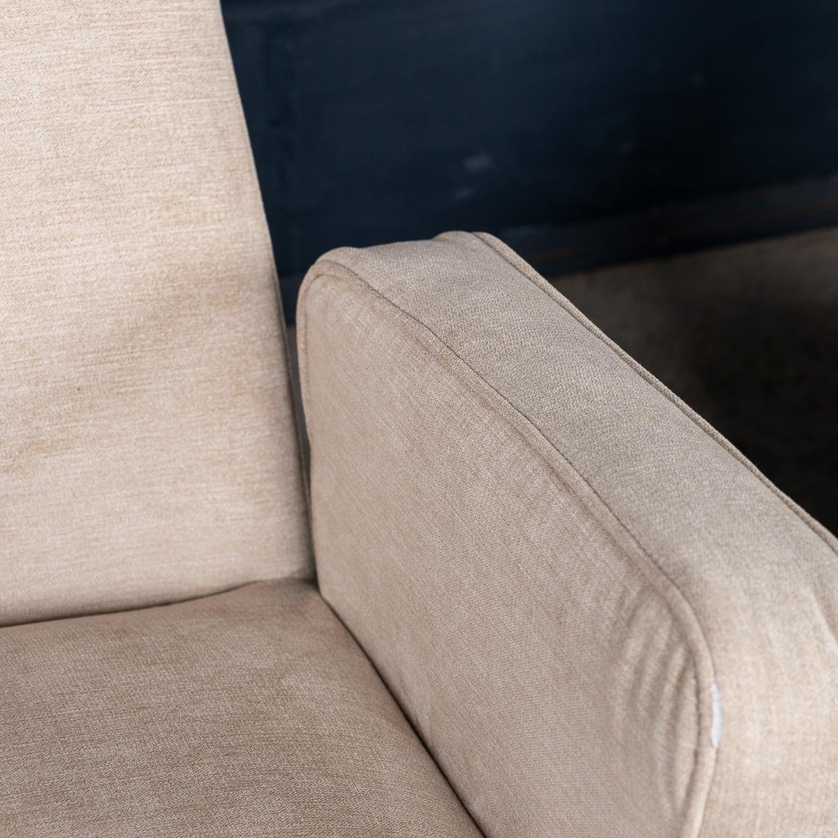 20th Century Pair Of Italian Off-White Armchairs By Nino Zoncada c.1950 For Sale 11