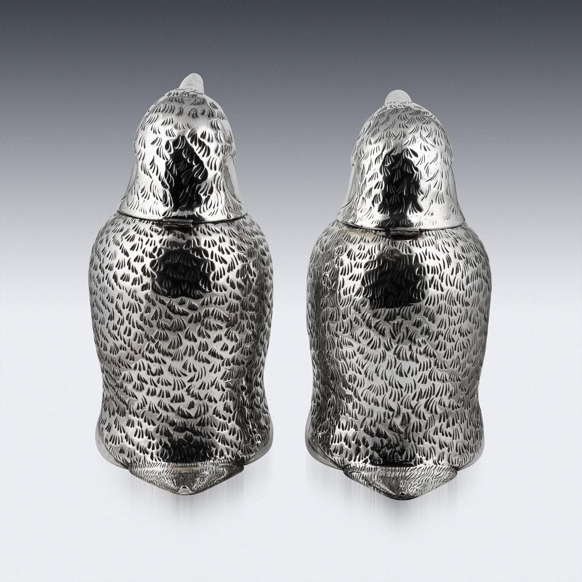 Paire de rafraîchisseurs à vin italiennes en forme de pingouin en métal argenté du 20ème siècle Bon état - En vente à Royal Tunbridge Wells, Kent