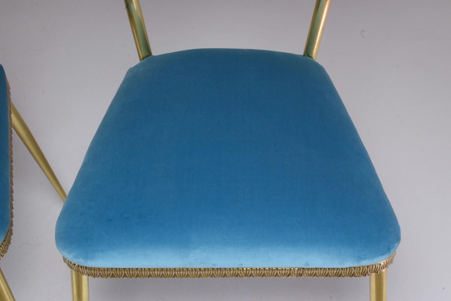 20th Century Pair of Italian Vintage Brass Velvet Swan Chairs, 1950s For Sale 4