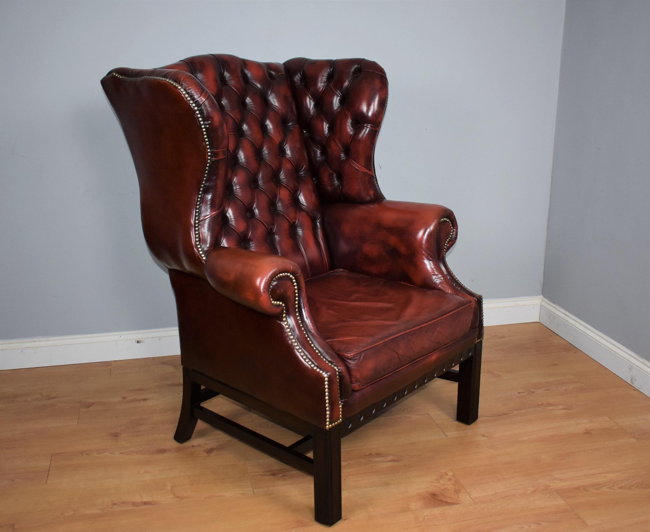 20th Century Pair of Large English Red Leather Wingback Armchairs 3