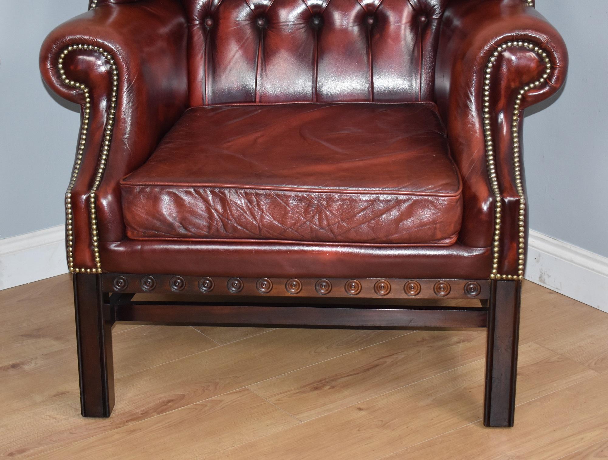 20th Century Pair of Large English Red Leather Wingback Armchairs 5