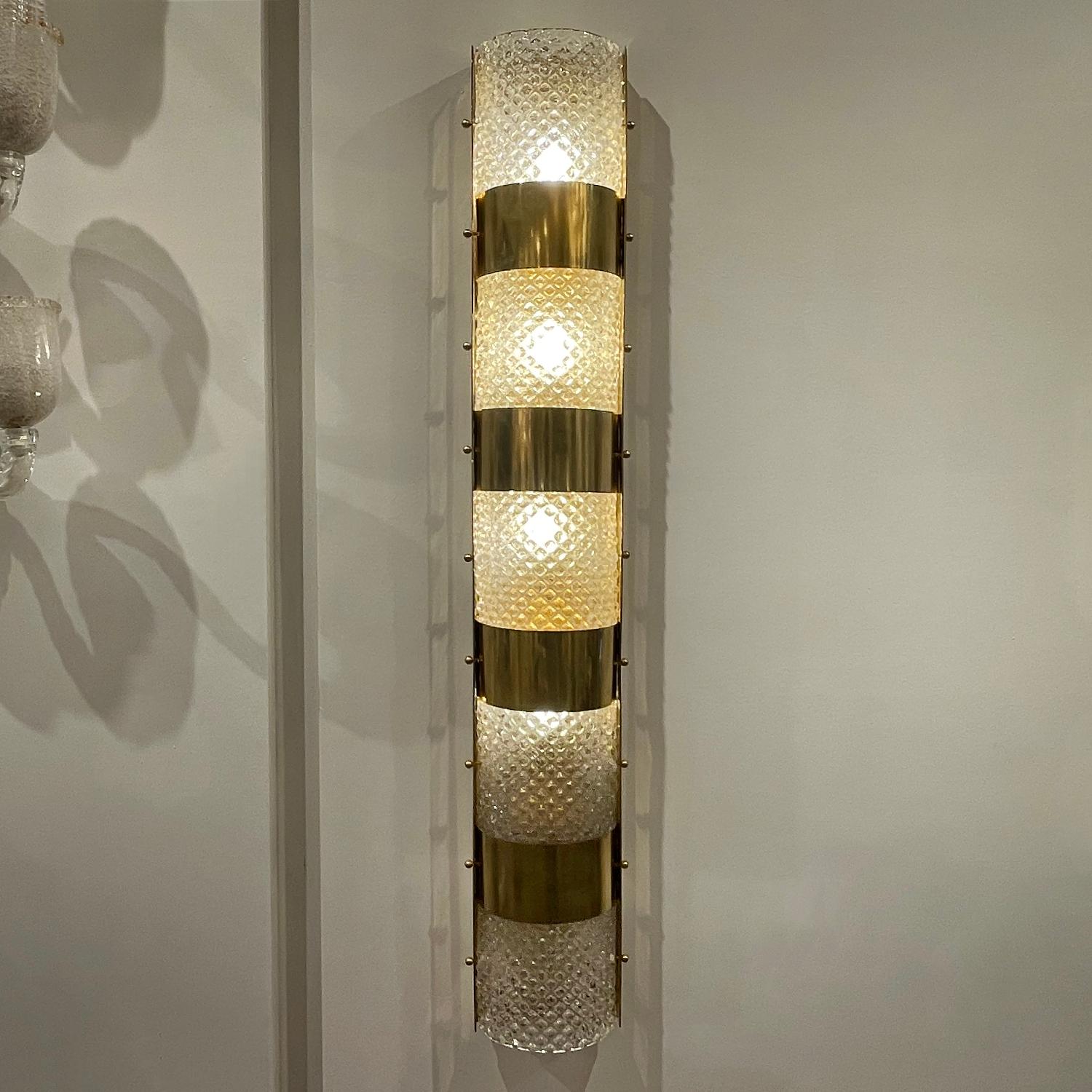 20th Century Pair of Large Italian Frosted Murano Glass Wall Lights For Sale 2