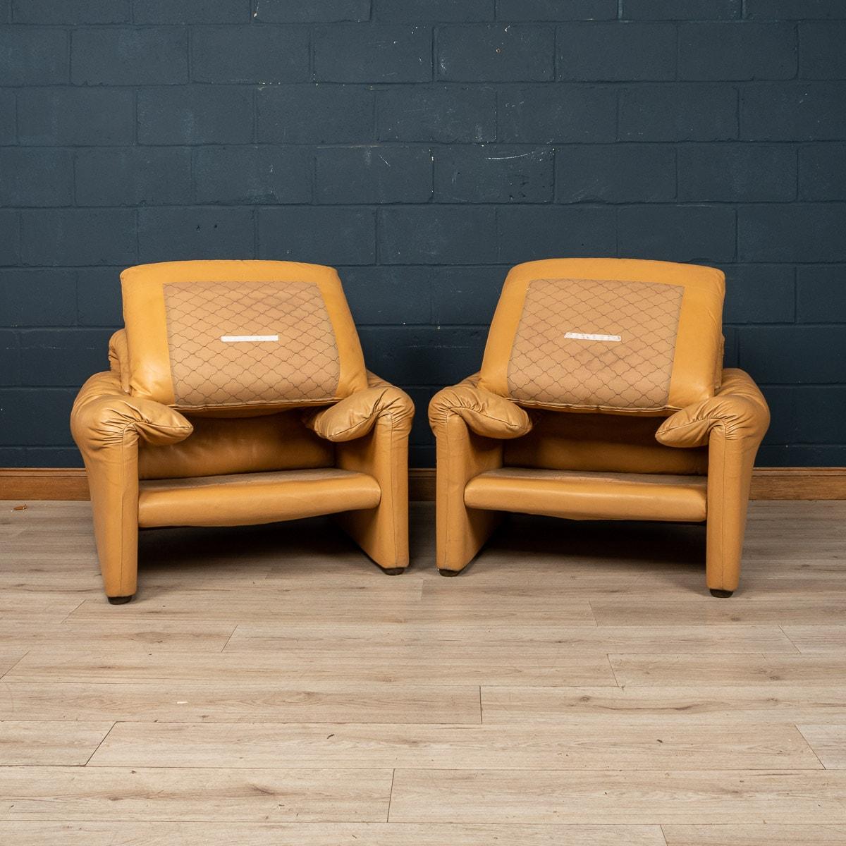 20th Century Pair of Leather Armchairs in by Vico Magistretti, Italy, c.1980 5