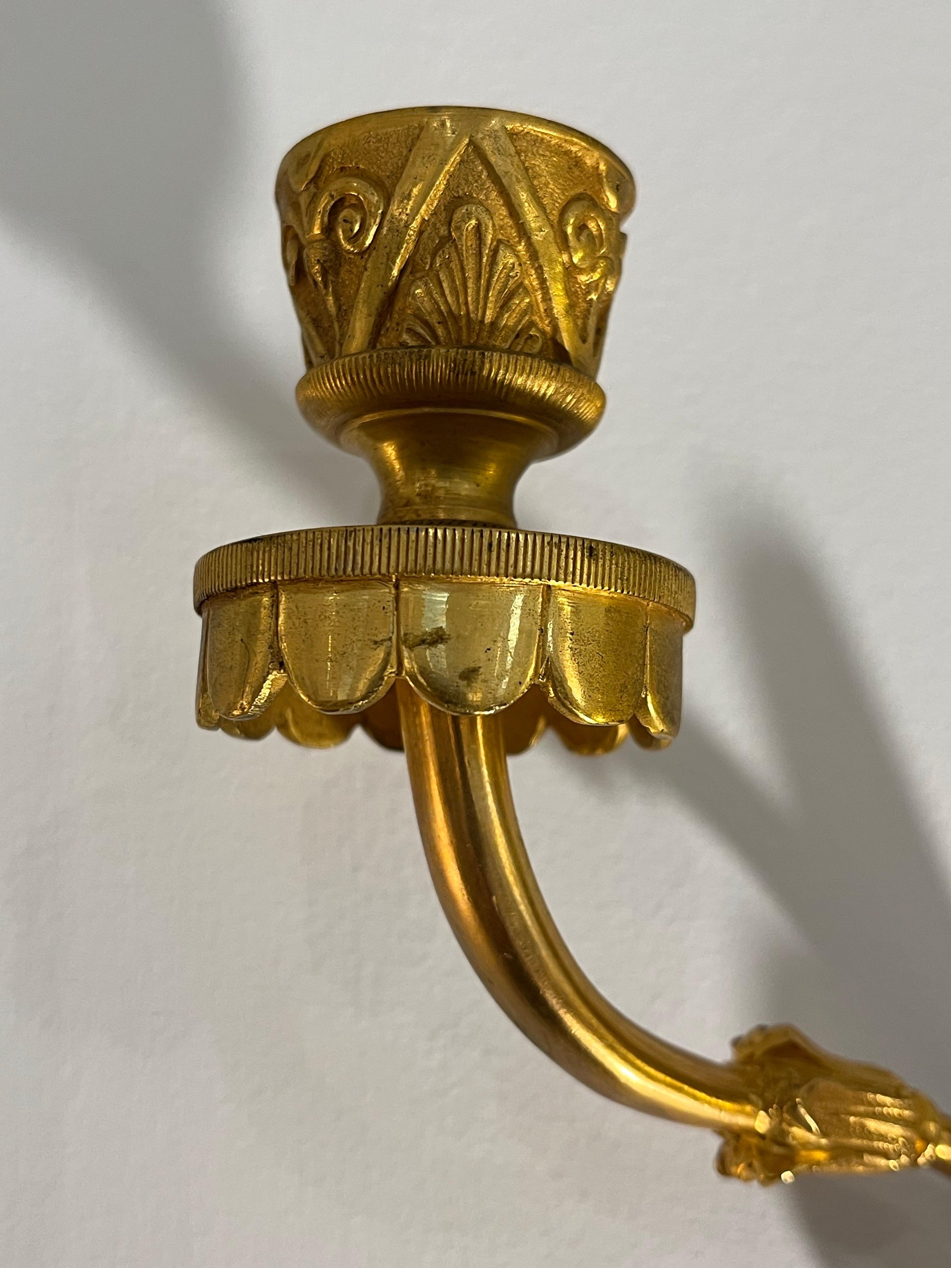 20. Jahrhundert Paar Maison Bagues Ormolu-Kerzenleuchter im Angebot 4