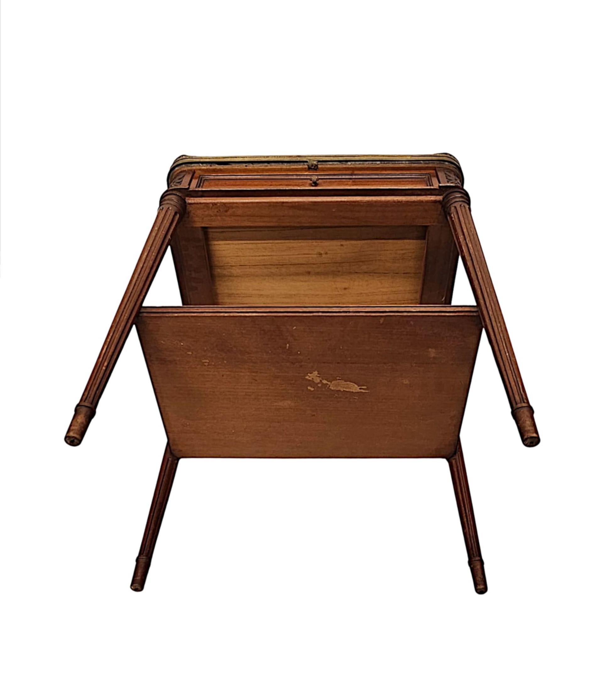 Paire de tables de canapé ou de chevet en marbre du 20e siècle en vente 5