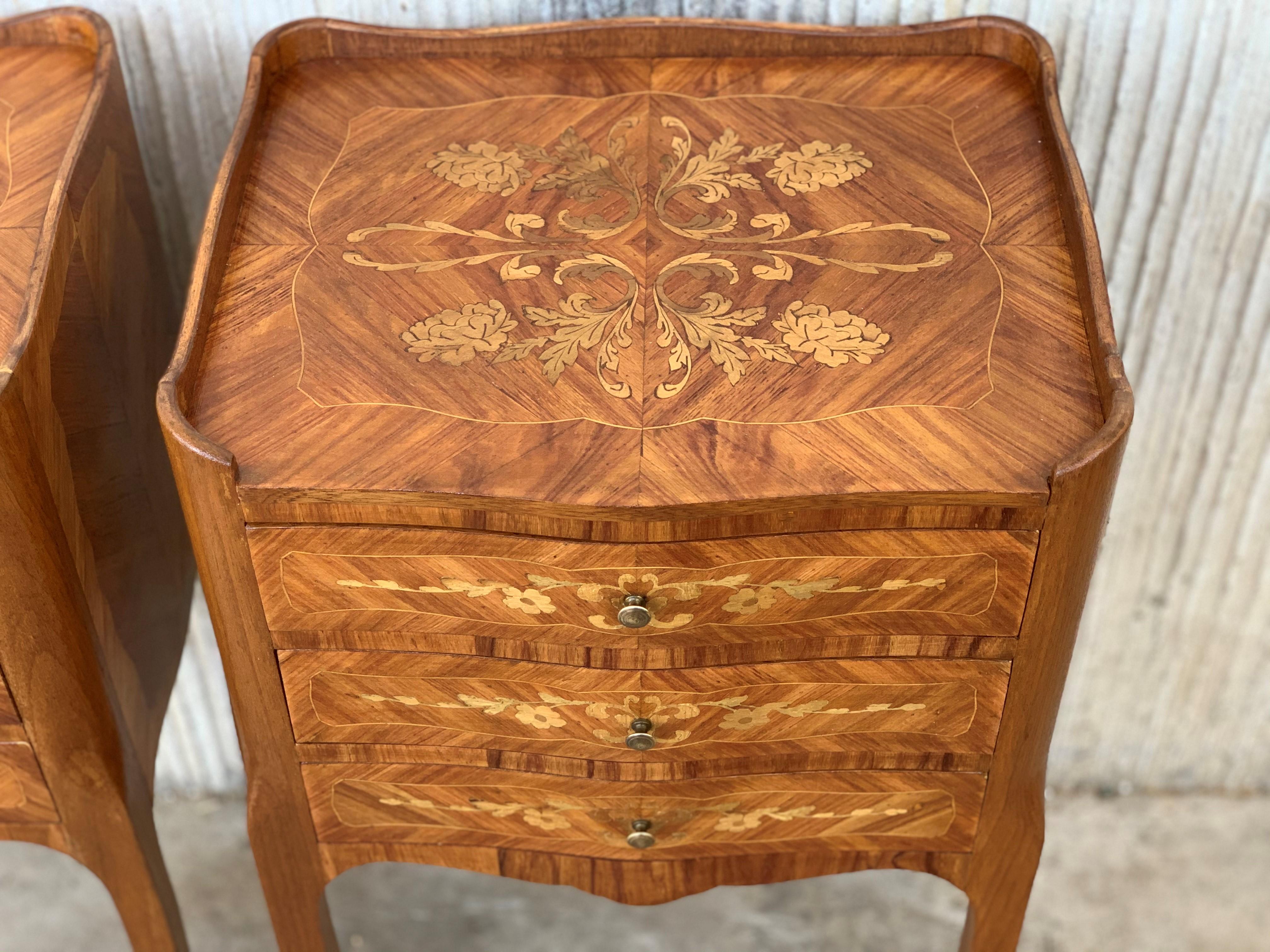 20th Century Pair of Marquetry Walnut Bedside, Nightstands Tables with Drawers 3