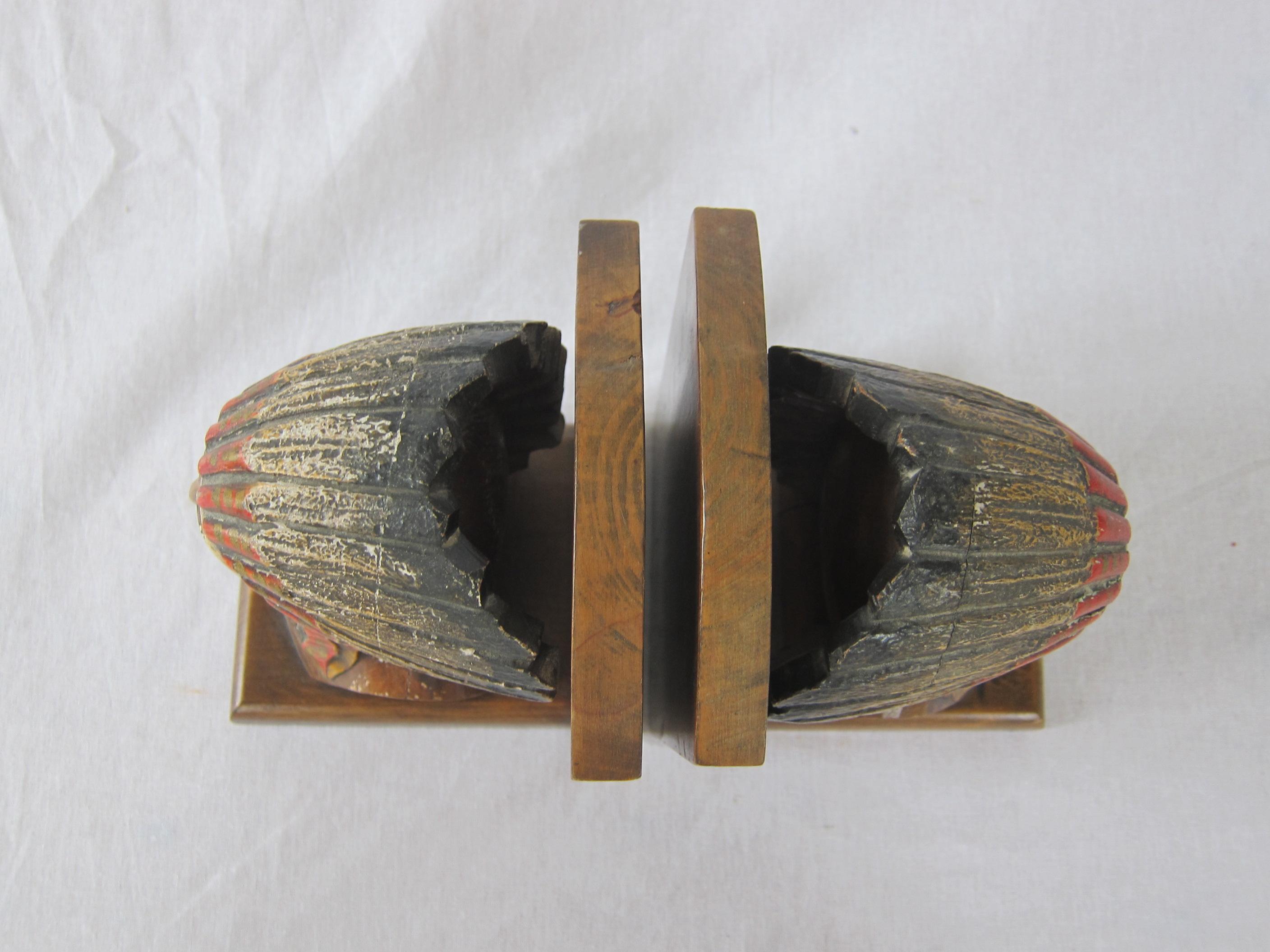 20th Century Pair of Native American Nutwood Bookends In Good Condition For Sale In Copenhagen, Copenhagen