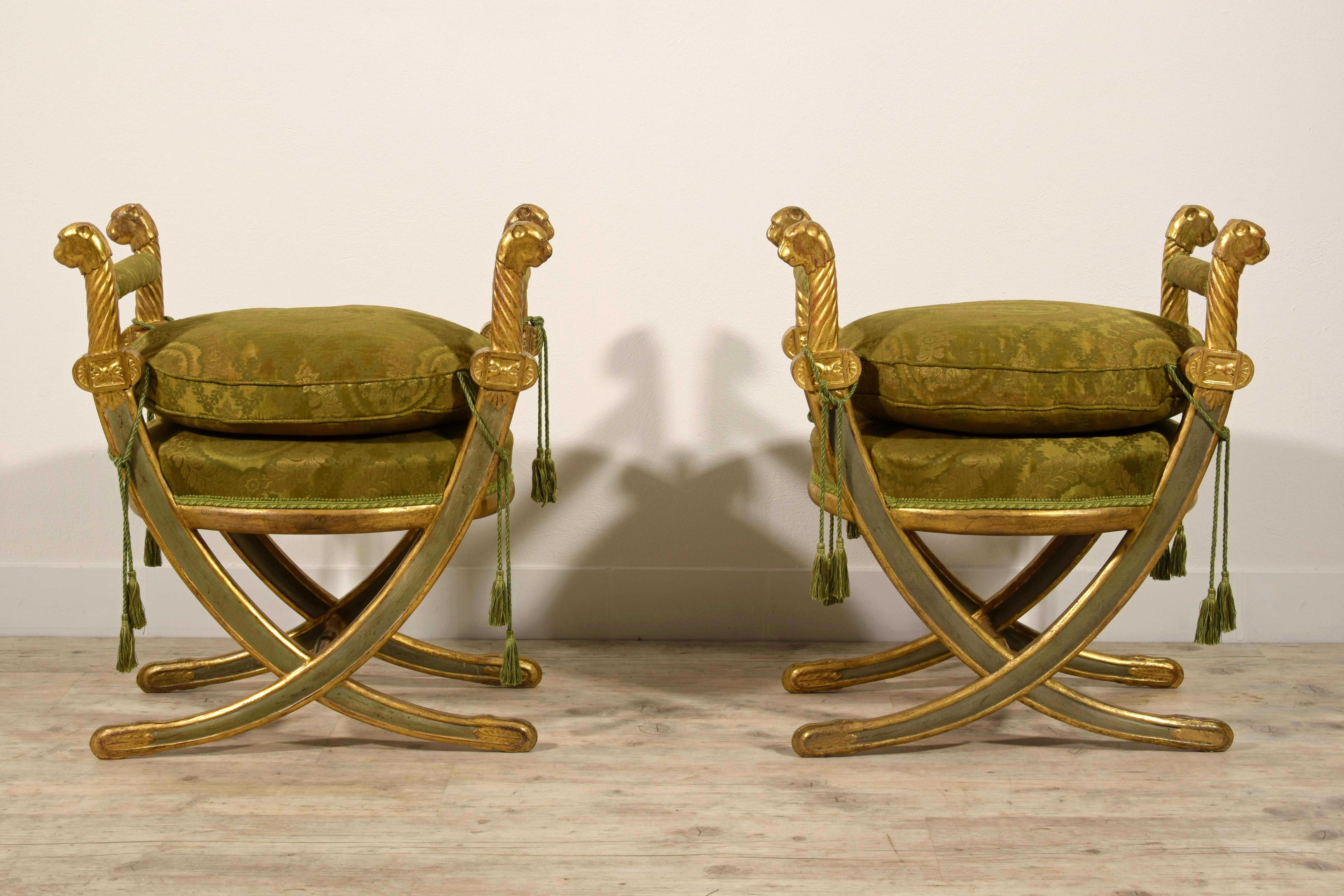 Hand-Carved 20th Century, Pair of Neoclassical Italian Carved Lacquered Gilt Wood Stools For Sale