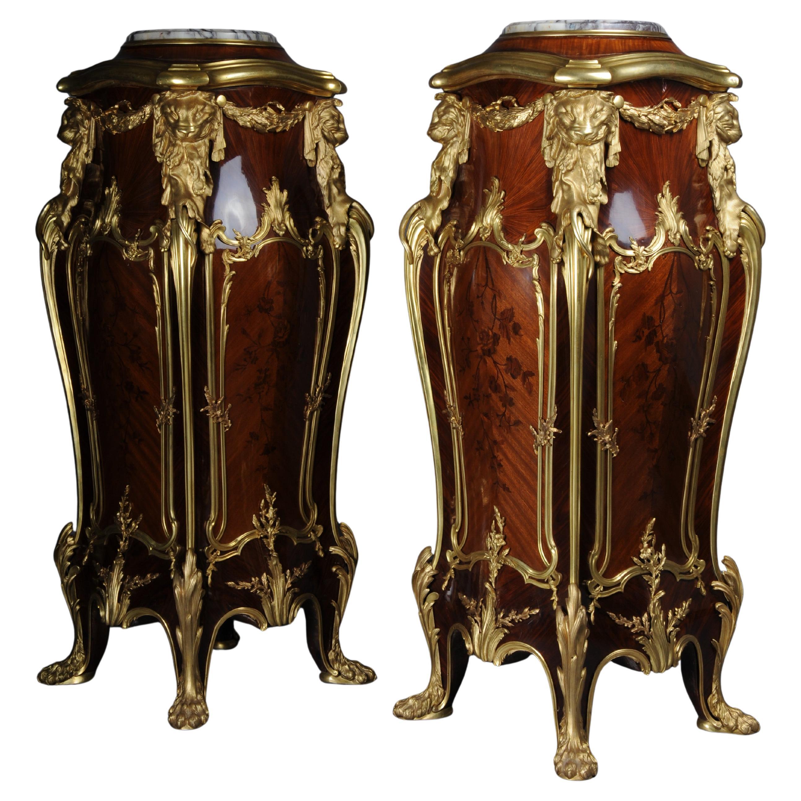 Paire de piédestaux / colonnes en bronze doré du 20e siècle d'après Joseph-Emmanuel Zwiener