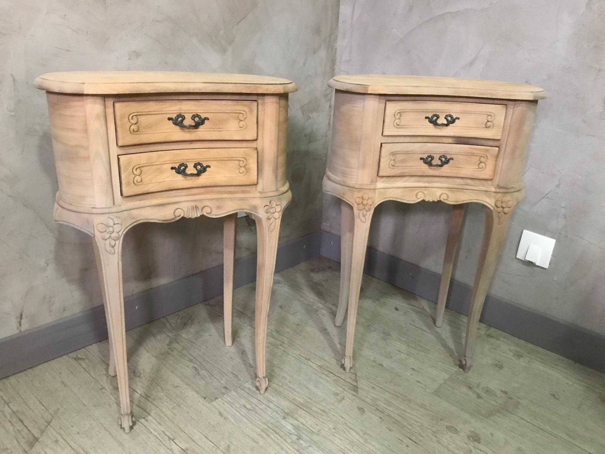 Very nice 20th century pair of pickeled Louis XV style night table.
Has been pickeled so you can choose you own patina. 
Brass handles. 
Good condition.