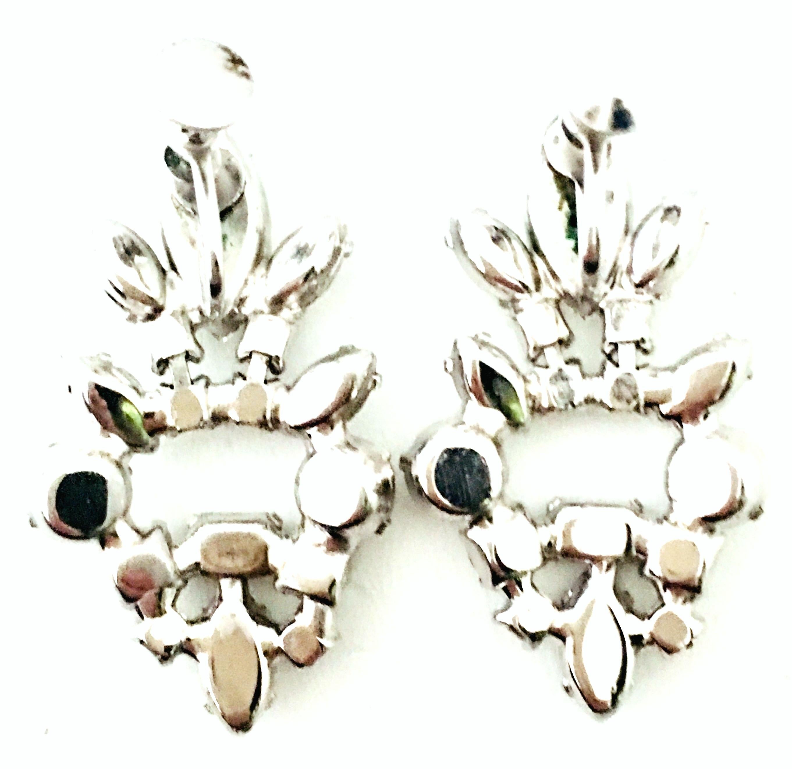 20th Century Pair Of Silver & Austrian Crystal Chandelier Style Earrings For Sale 2