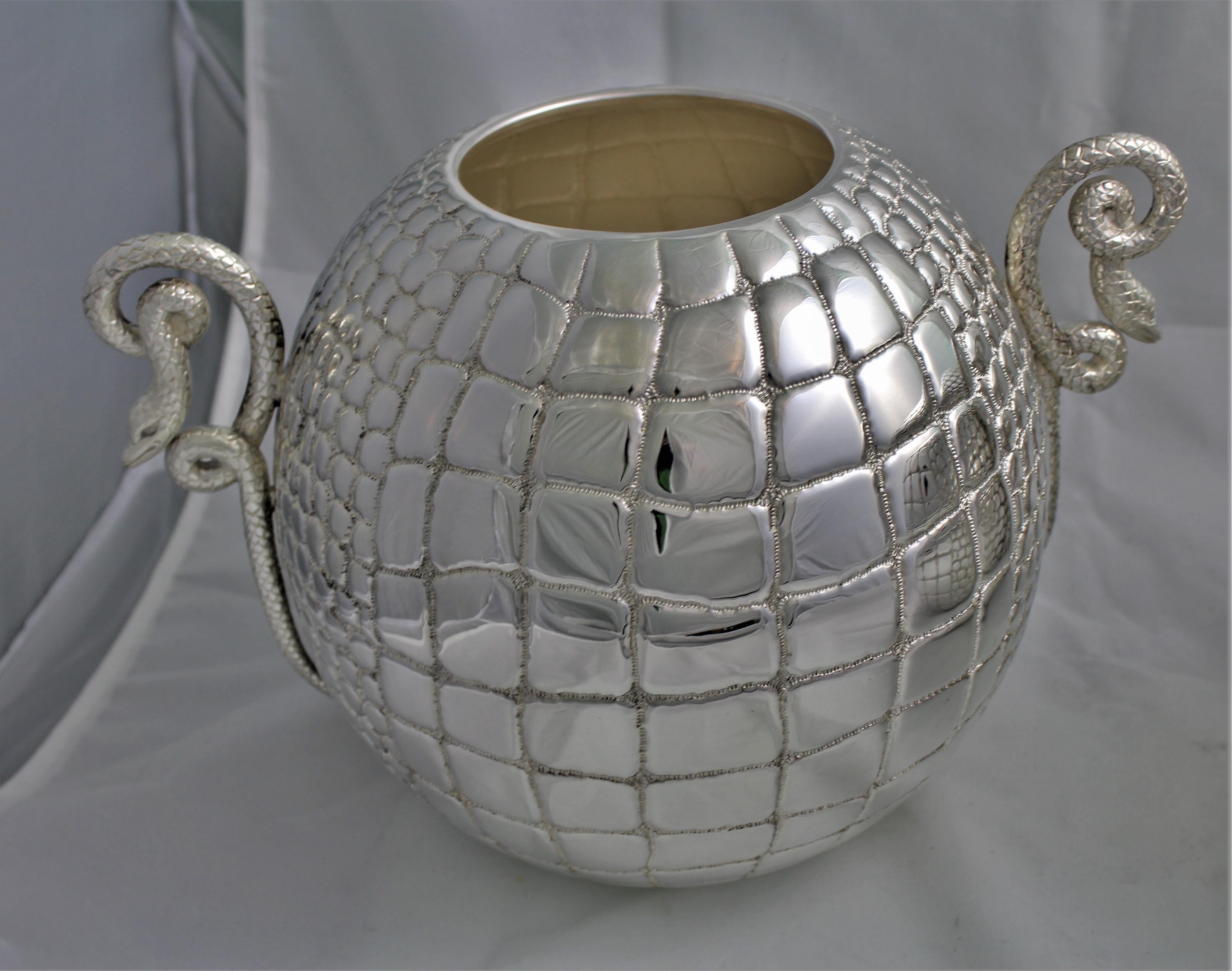 20th Century Pair of Silver Engraved Wine Cooler Animalier Italy, 1950s In Excellent Condition For Sale In Firenze, FI
